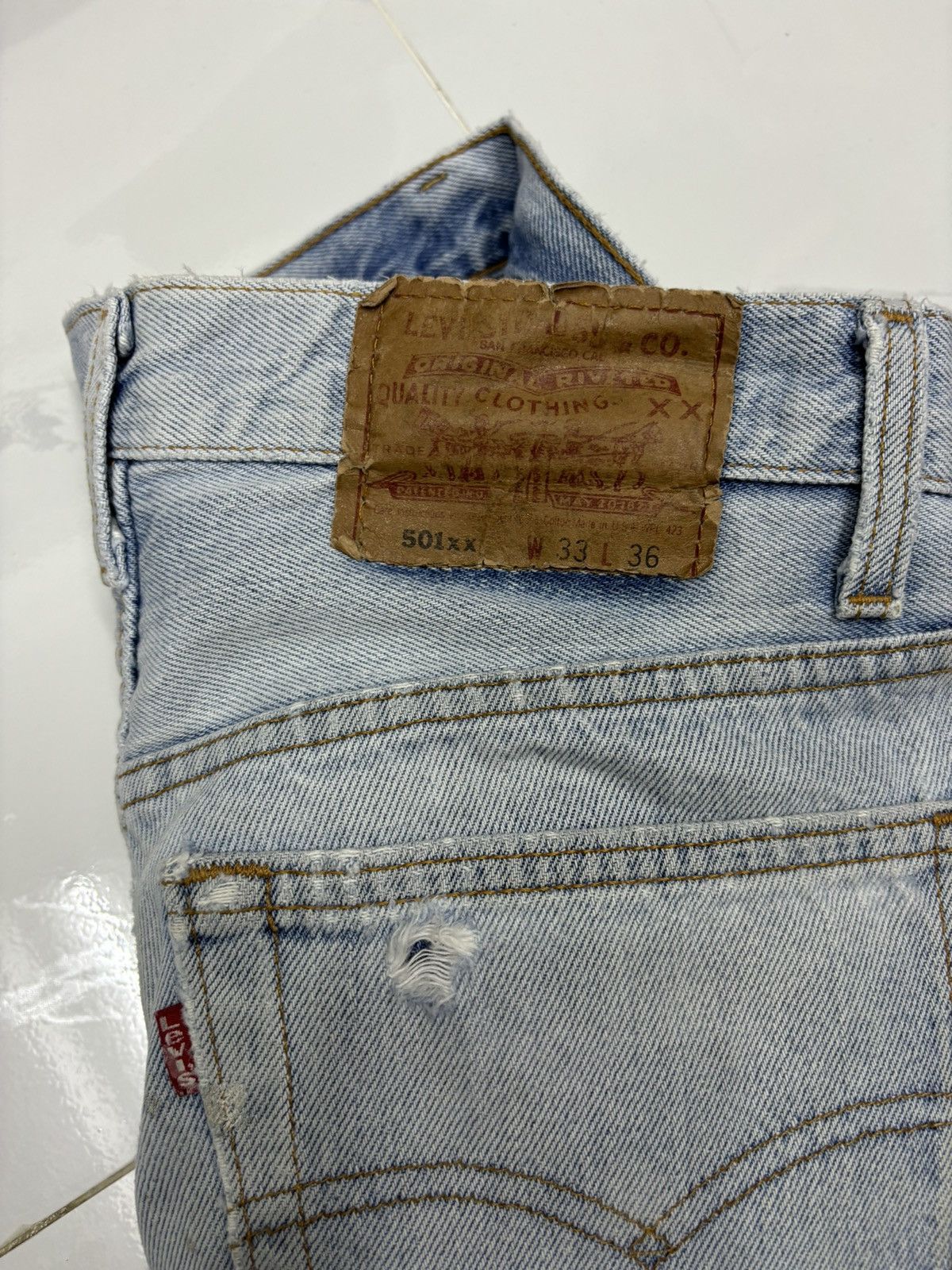 Levi's VINTAGE LEVIS 501 PAINTER JEANS DISTRESSED DENIM Size US 30 / EU 46 - 9 Thumbnail