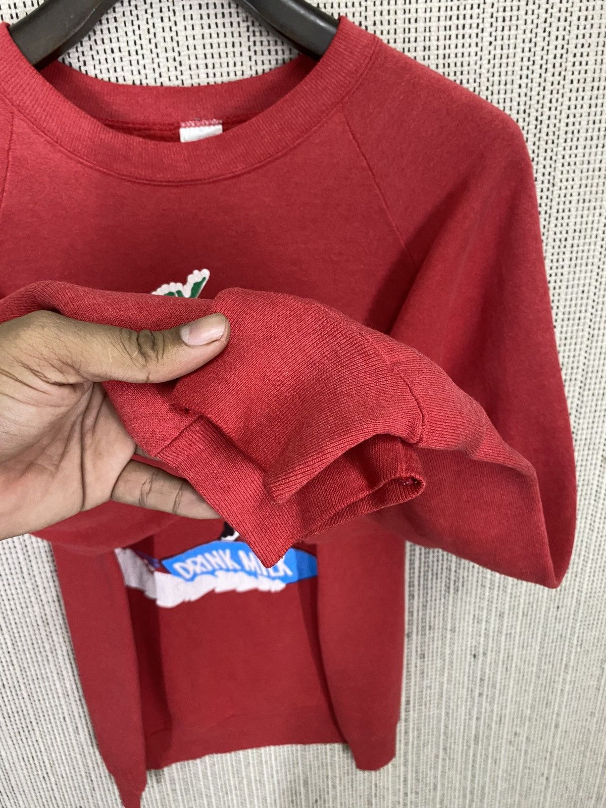 Fruit Of The Loom × Vintage Vintage 80s mooory chirstmas drink milk sweatshirt crewneck Size US L / EU 52-54 / 3 - 7 Thumbnail