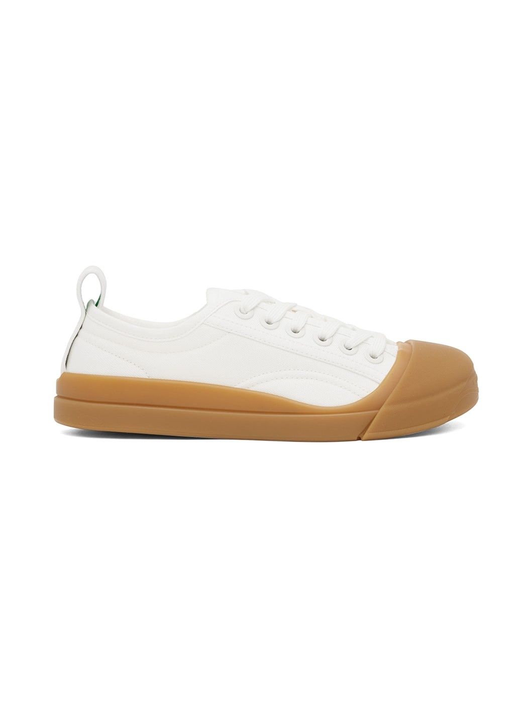 o1bcso1str0725 Vulcan Sneakers in White/Brown