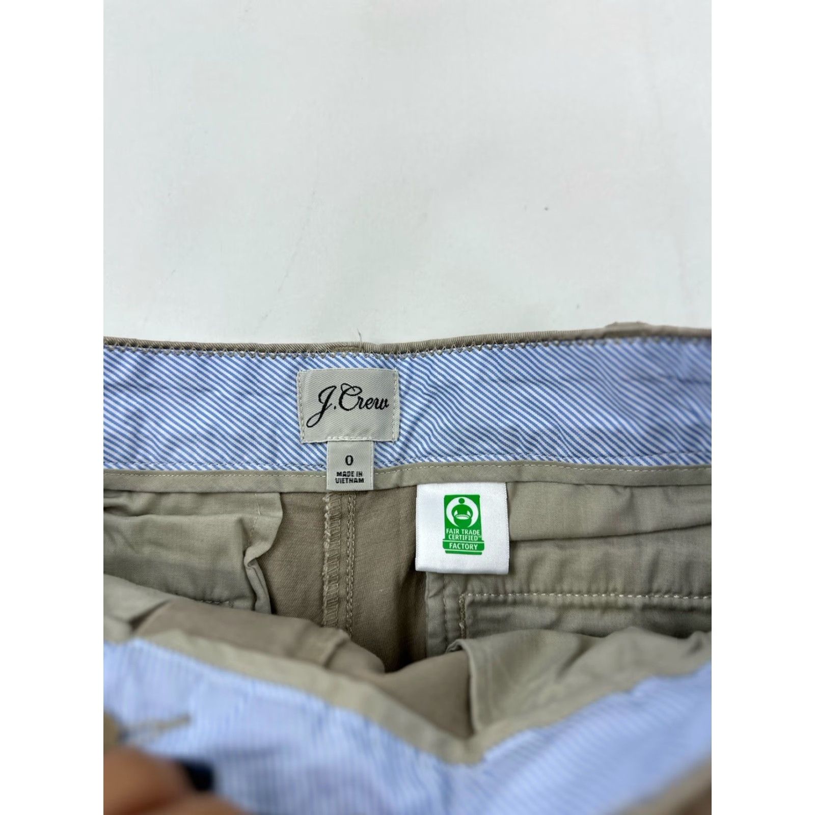J.Crew J.Crew Shorts Women’s 0 Beige Chino Golf Preppy Casual Travel Beach Walking Woman Regular Beige Chino Preppy Golf Shorts Size 25" / US 0 / IT 36 - 3 Thumbnail