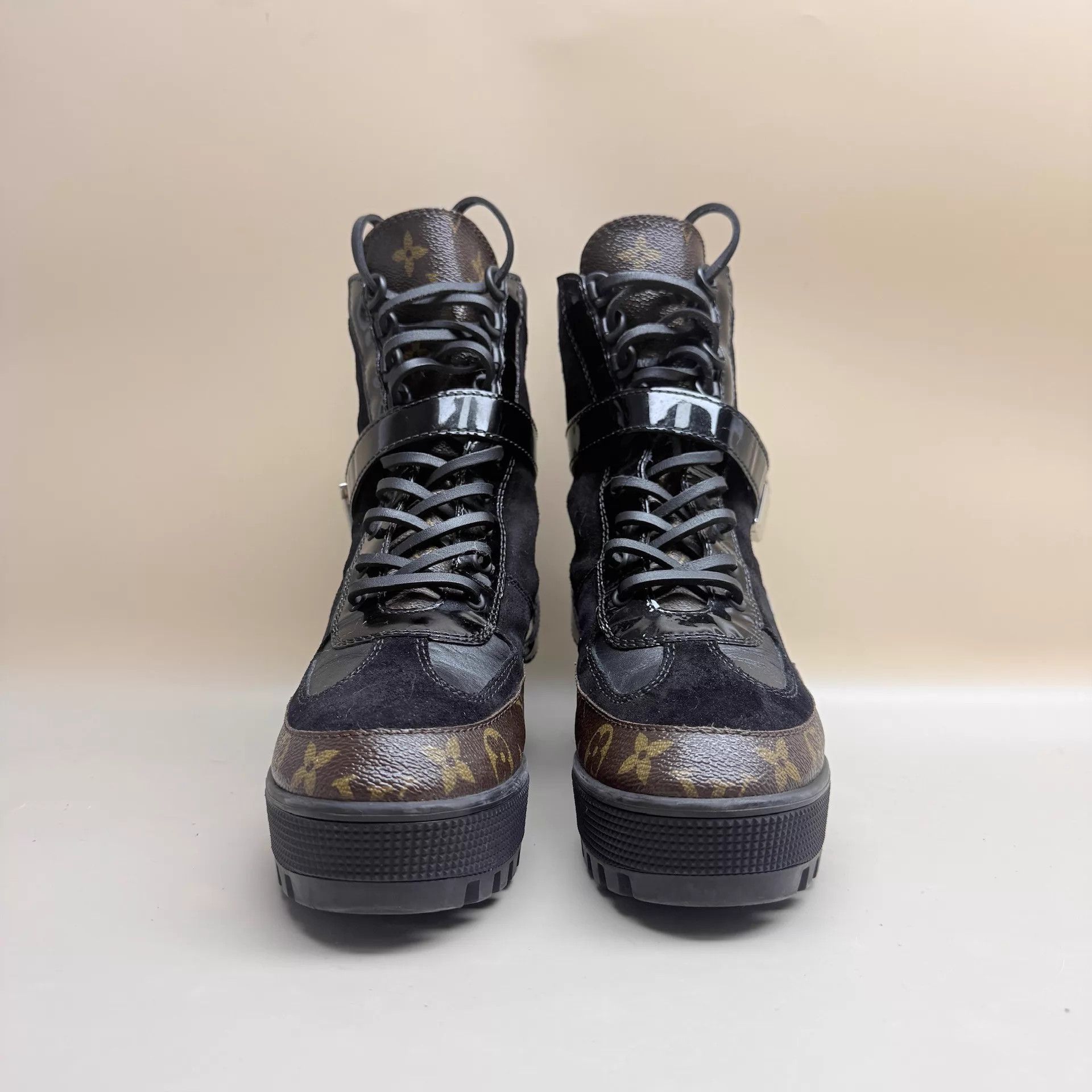 Louis Vuitton LV Women's Black Brown Monogram Short Boots EU36.5 99New Size US 6 / IT 36 - 2 Thumbnail