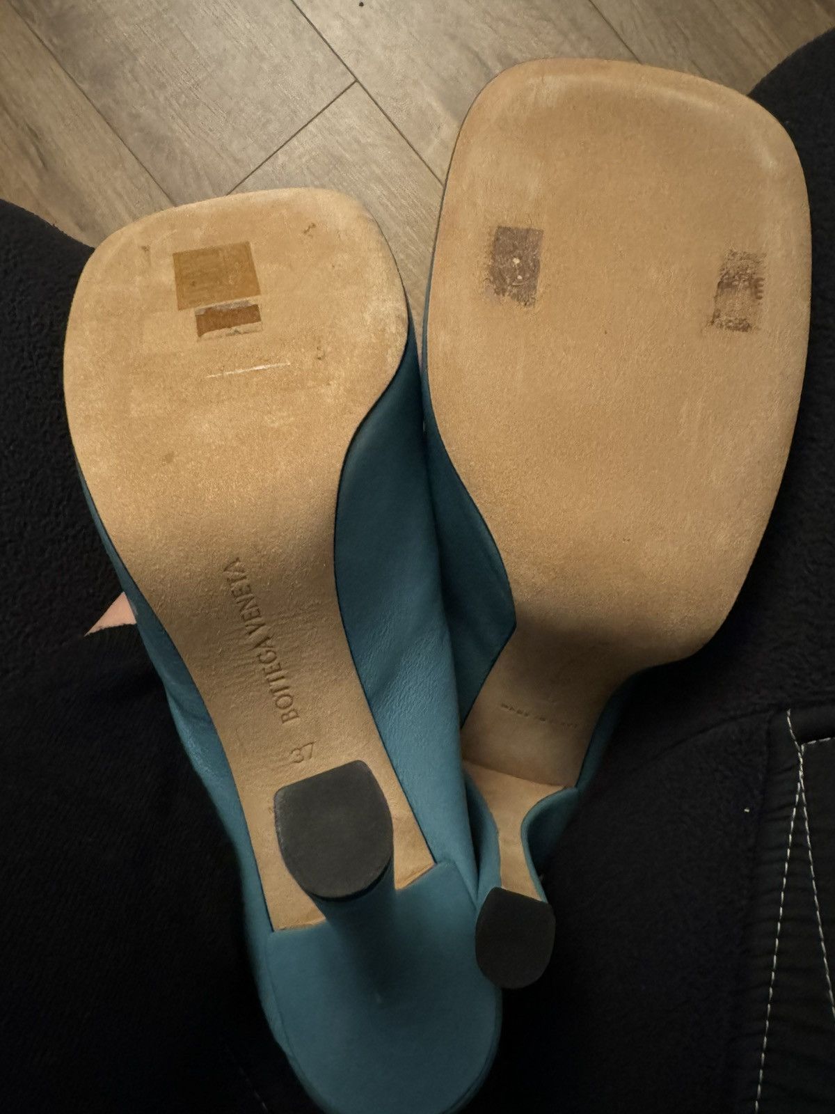 Bottega Veneta Bottega Veneta pastel blue mules lambskin, size 37 It Size US 7 / IT 37 - 10 Thumbnail