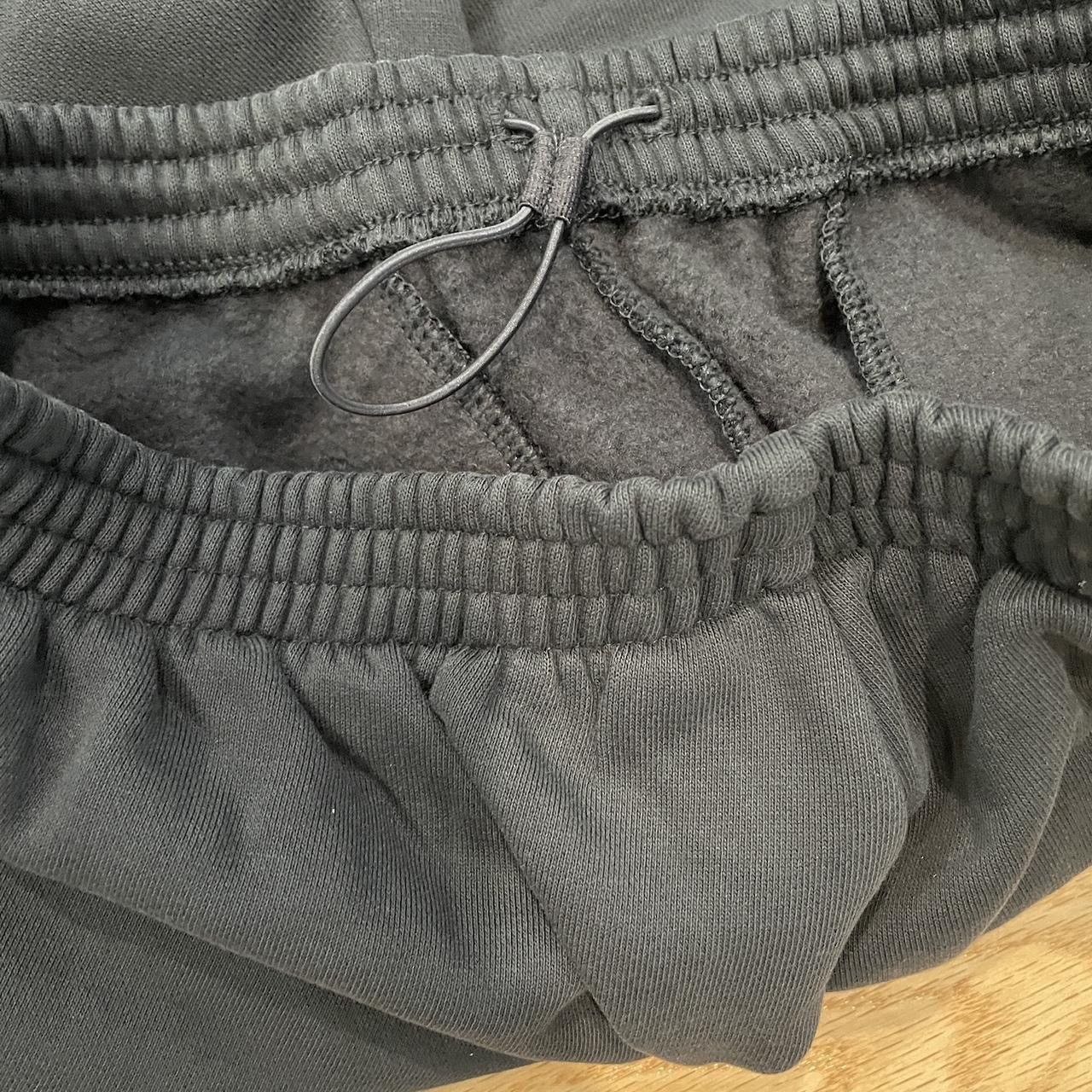 Balenciaga × Gap × Yeezy Yeezy Gap 2 Pants and 1 T Shirt Size US M / EU 48-50 / 2 - 10 Thumbnail