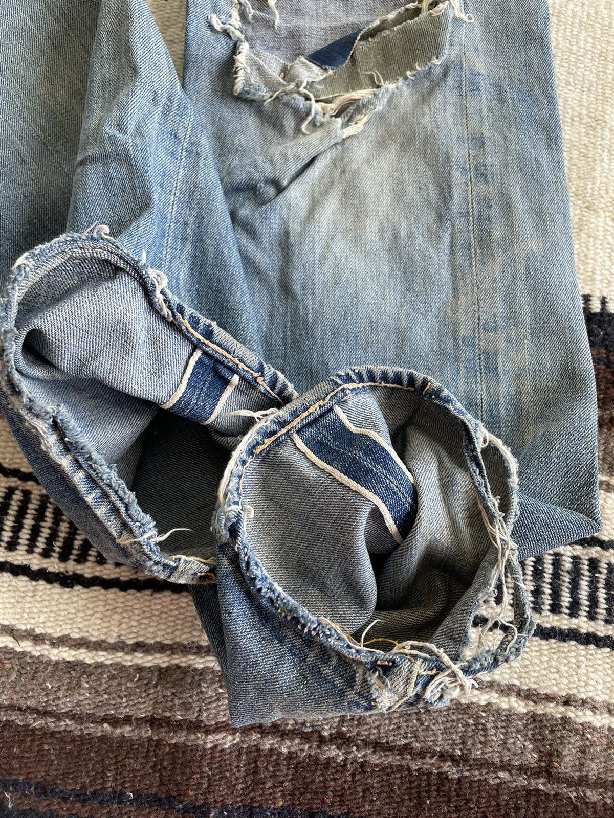 Levi's Vintage Levi’s 501 Big E selvage #6 distress Size US 30 / EU 46 - 9 Thumbnail