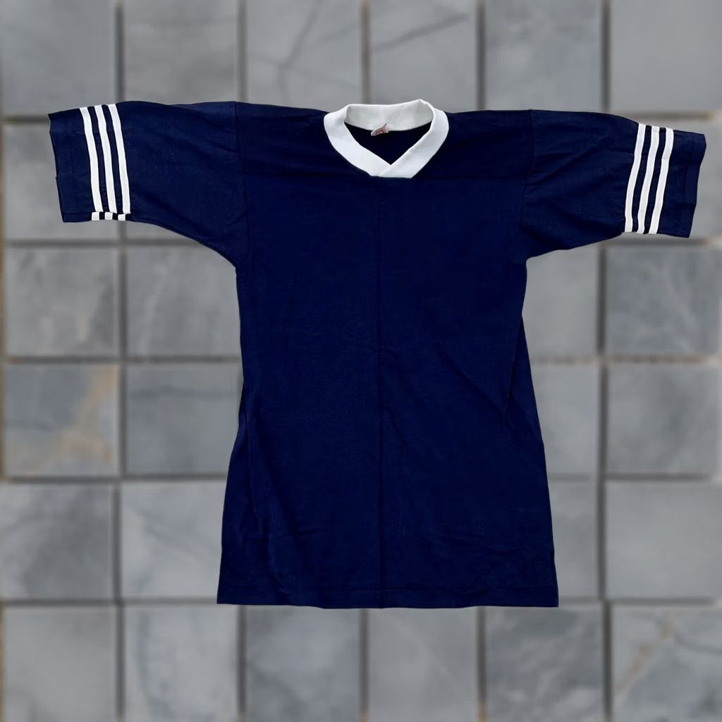 Vintage Vtg 70s Collegiate Pacific Navy White Stripes V Neck Tee 2XS Shirt Men Ch T-Shirt Size US XXS / EU 40 - 1 Thumbnail