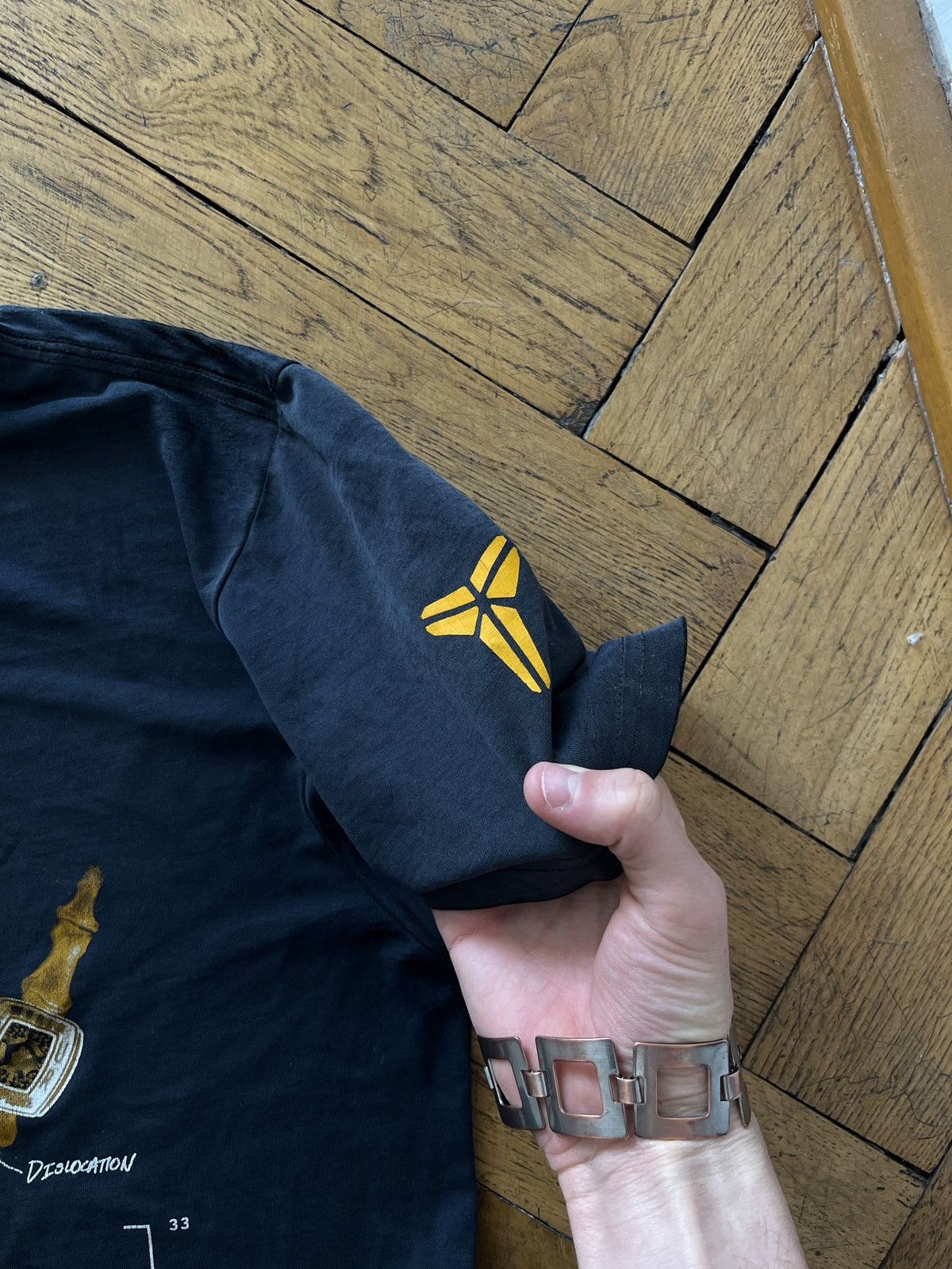 Nike Retro nike x Kobe Bryant rentgen scan finger tee la lakers Size US M / EU 48-50 / 2 - 2 Thumbnail