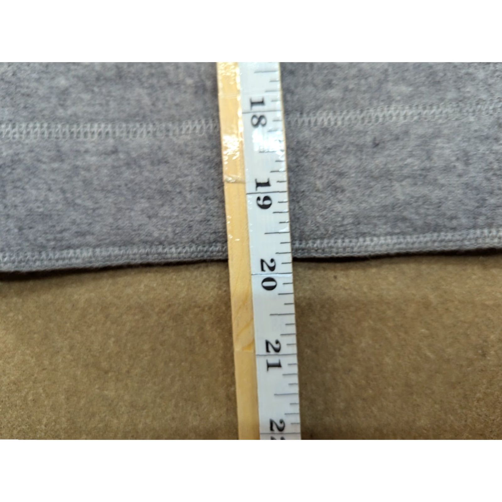 Marcs Marc Cain Skirt Womens 100% Virgin Wool Size 3 Gray Fleece Knee Length Floral Casual Swing Mens? Womens Size 26" / US 2 / IT 38 - 5 Thumbnail