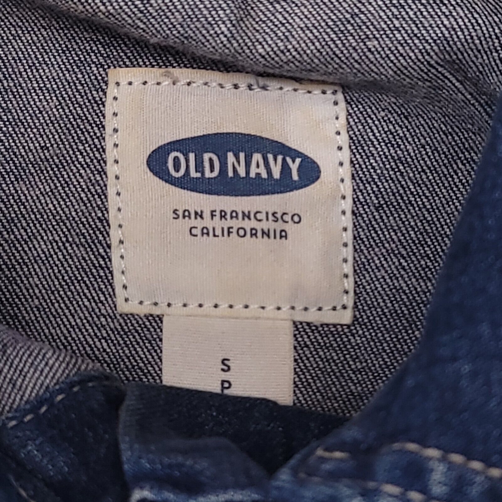 Old Navy Old Navy Casual Button Up Denim Jacket Womens Size S Blue Size S / US 4 / IT 40 - 3 Thumbnail