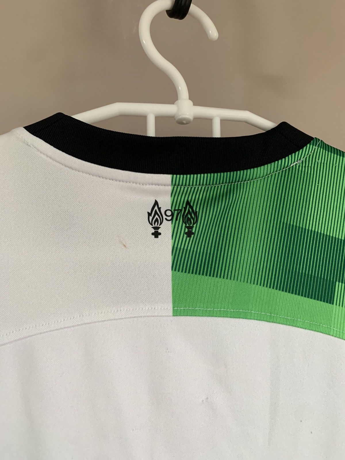 Nike Liverpool Away Football Shirt Nike Soccer Jersey Size M Size US M / EU 48-50 / 2 - 18 Thumbnail