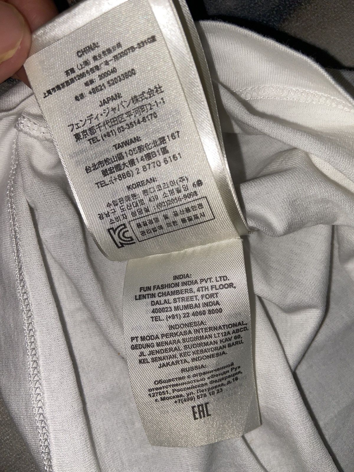 Fendi FENDI ROMA CAT WHITE TEE Size US M / EU 48-50 / 2 - 11 Thumbnail