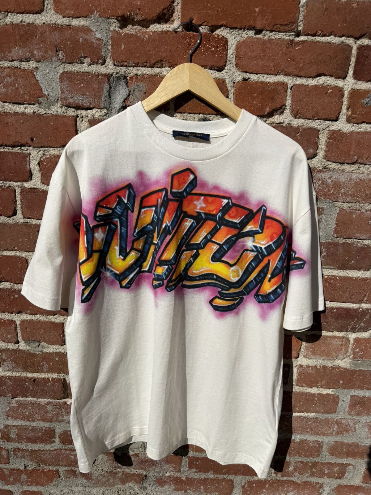 Louis Vuitton Louis Vuitton Graffiti T-Shirt Size US L / EU 52-54 / 3 - 1 Thumbnail