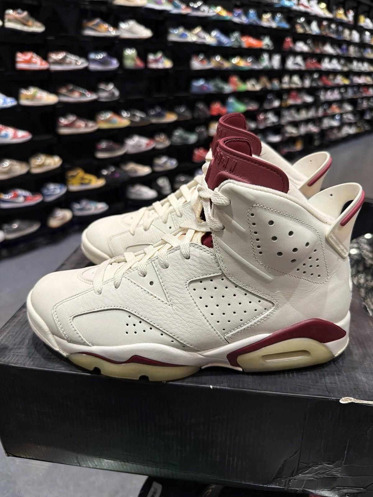 Nike Nike Air Jordan 6 Retro Maroon 384664-116 Men’s Size 8.5 Size US 8.5 / EU 41-42 - 8 Thumbnail
