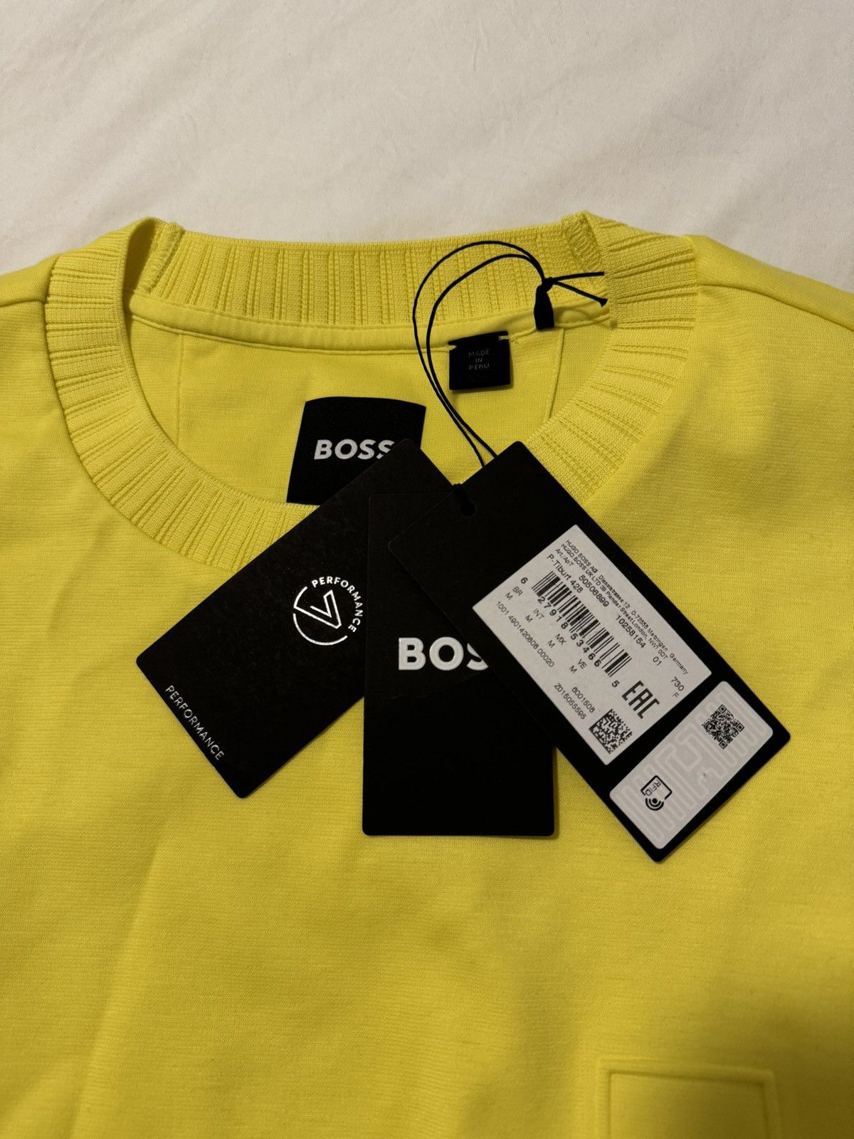Hugo Boss Embossed Logo Hugo Boss Performance T-Shirt Size US M / EU 48-50 / 2 - 4 Thumbnail