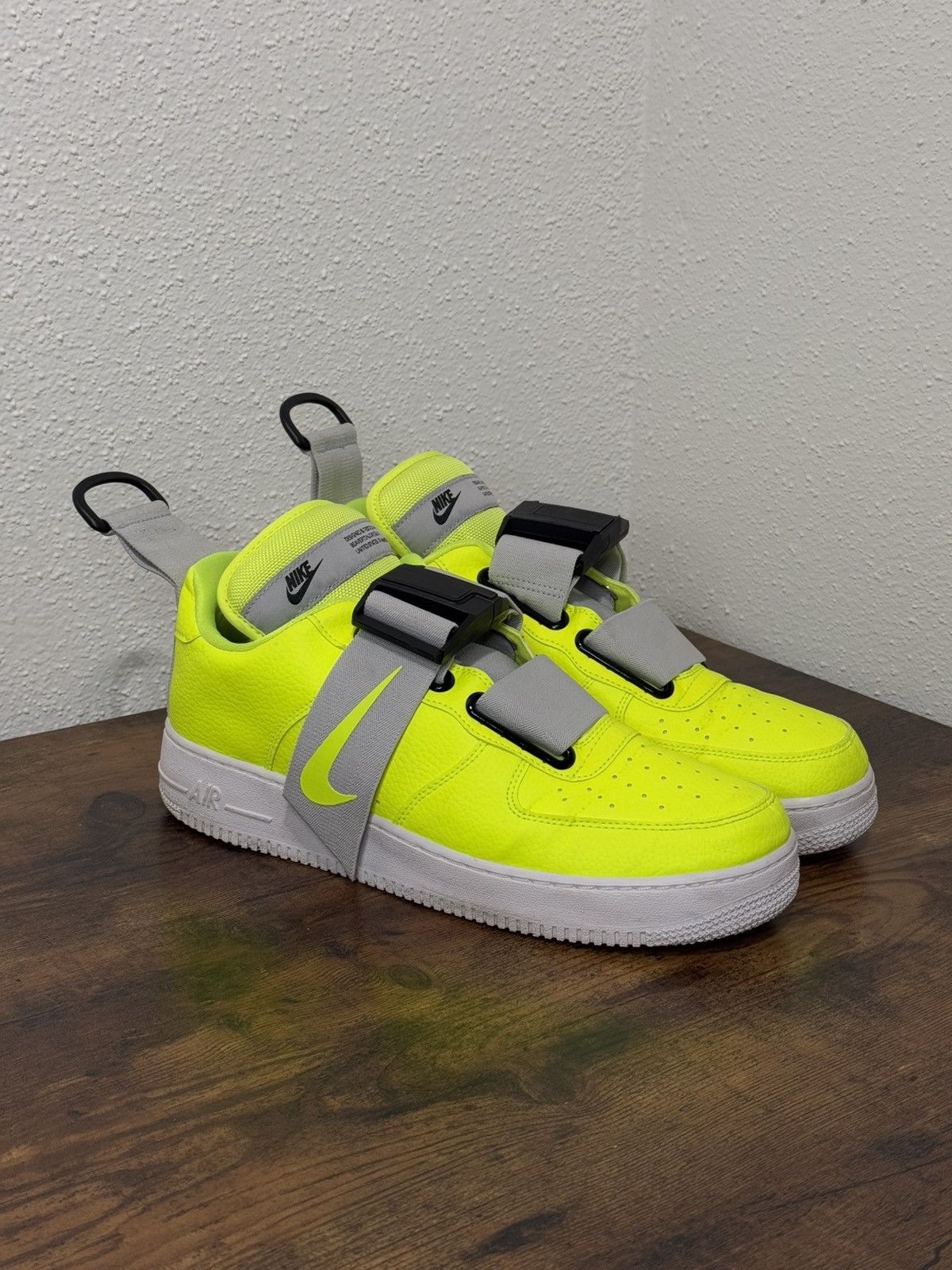 Nike Nike Air Force 1 Utility Volt size 10 Size US 10 / EU 43 - 1 Thumbnail