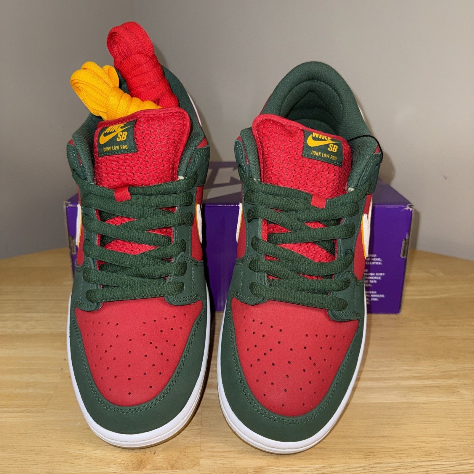 Nike Nike Dunk Premium SB Low Seattle Supersonics 12 FZ1287-300 Size US 12 / EU 45 - 4 Thumbnail