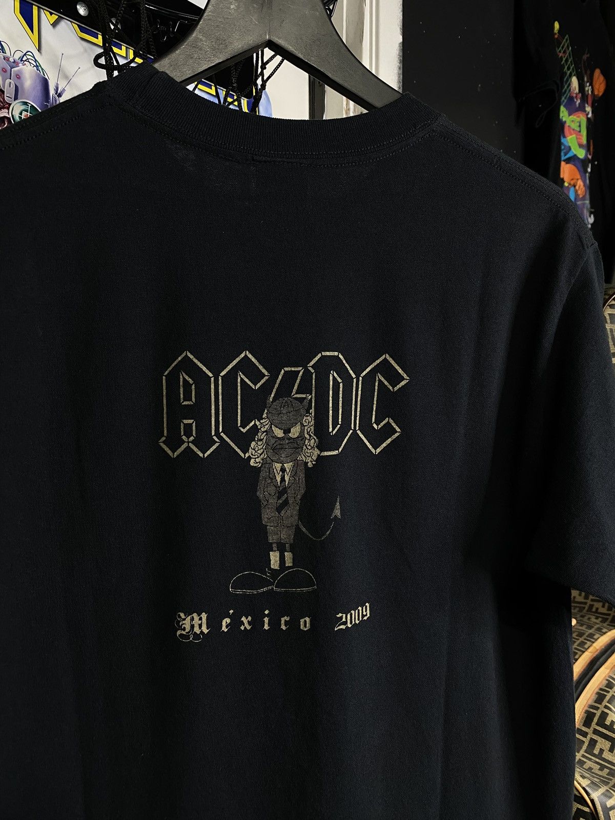 Vintage Vintage AC/DC Band T-Shirt Vtg Tour Tee Size Medium Size US M / EU 48-50 / 2 - 4 Thumbnail