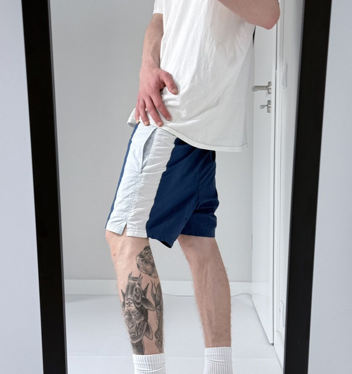 Nike Vintage Nike y2k wide buggy streetwear oversize track shorts Size US 30 / EU 46 - 2 Thumbnail