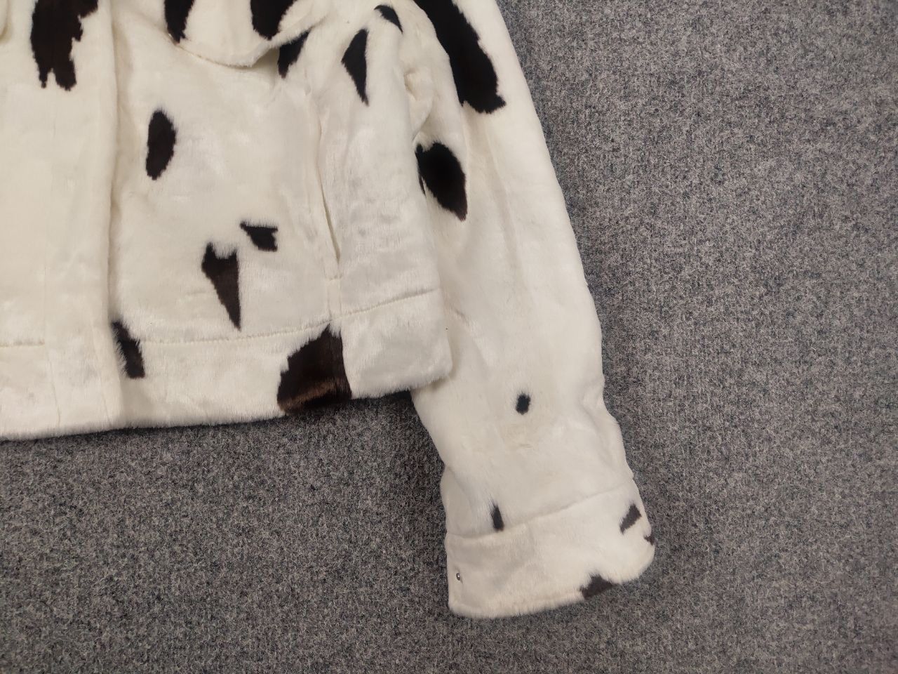 If Six Was Nine Vintage spotted cow if six was nine style fur Jacket Y2K Size S / US 4 / IT 40 - 4 Thumbnail