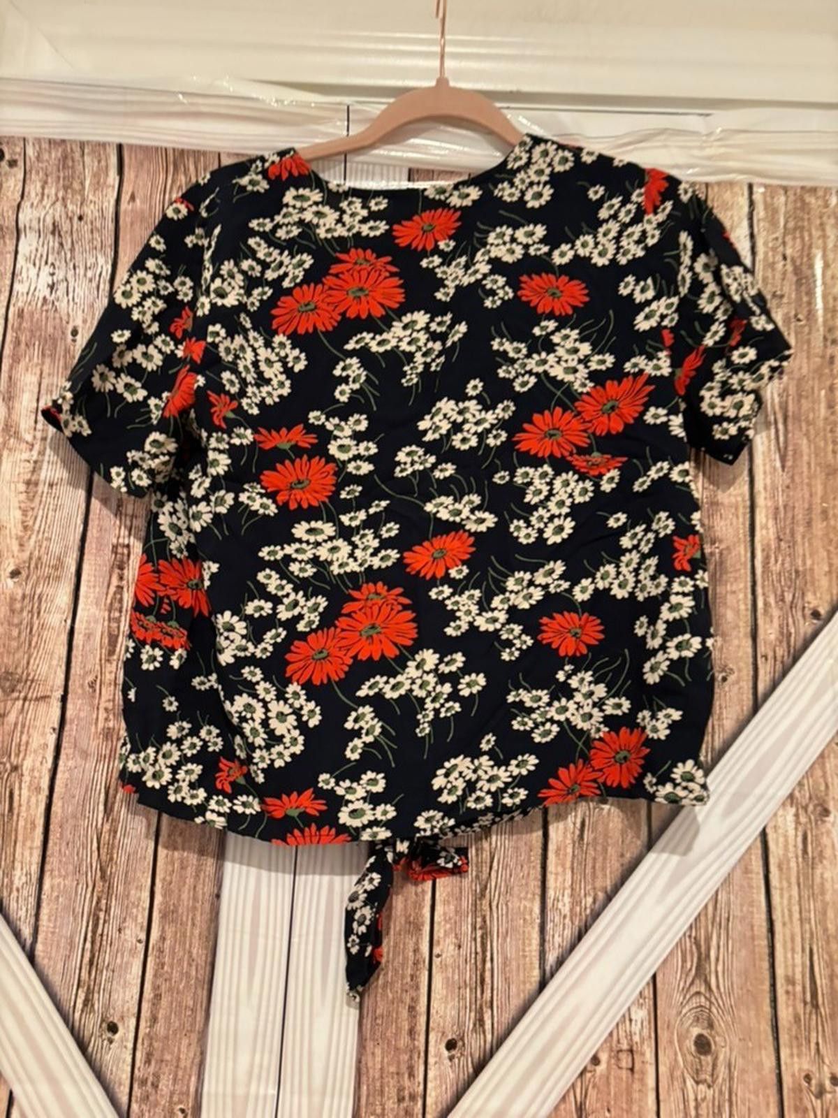 Diesel Black Gold Womens black floral Madewell shirt sz S preloved #263 Size S / US 4 / IT 40 - 2 Thumbnail