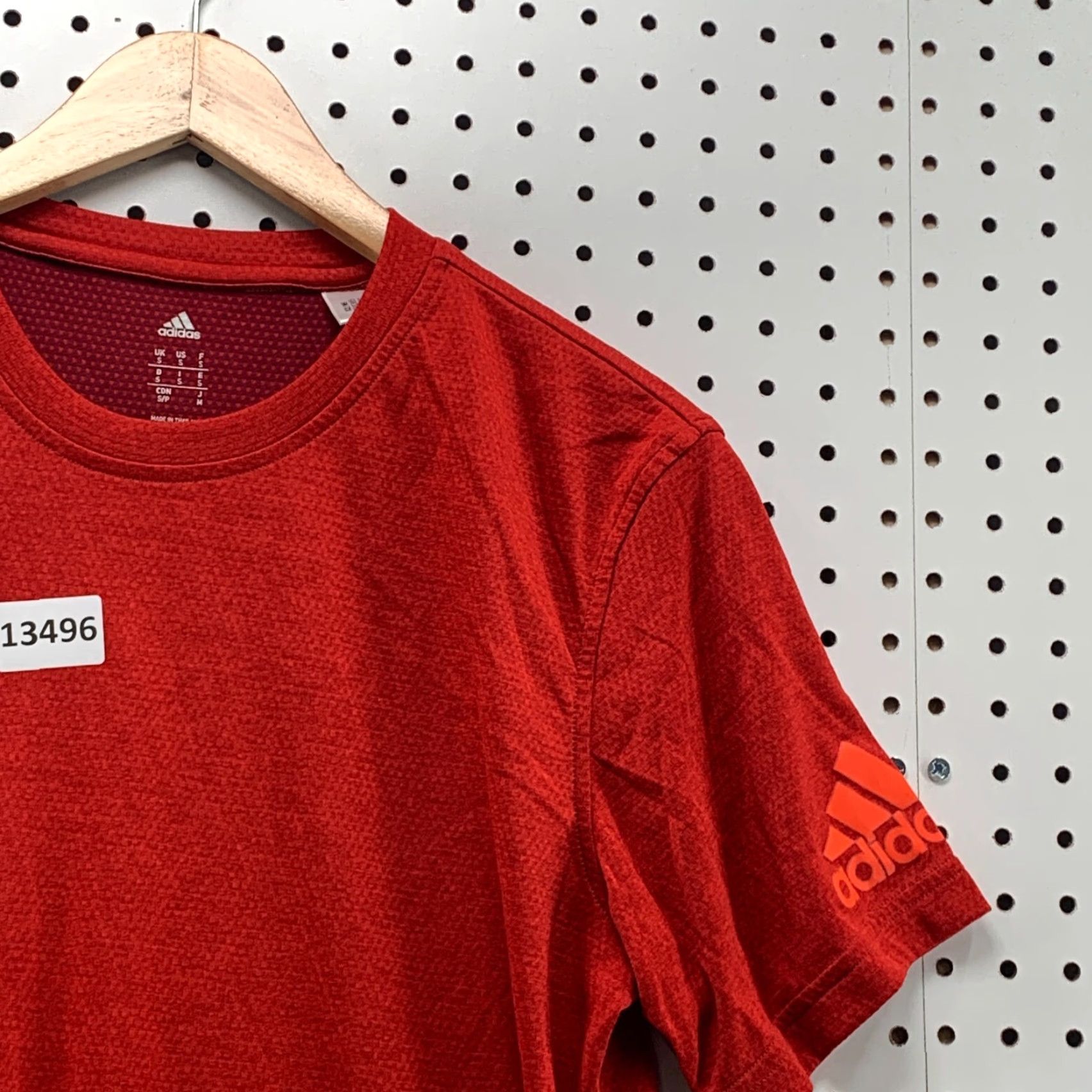Adidas Adidas Red Short Sleeve T-Shirt Adult Size Small Logo Sports Activewear Mens Size US 29 - 2 Thumbnail
