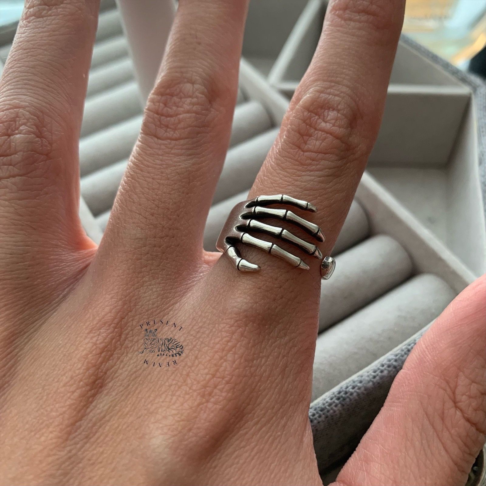 Japanese Brand × Vintage Skeleton Hand Adjustable Ring Size ONE SIZE - 5 Thumbnail