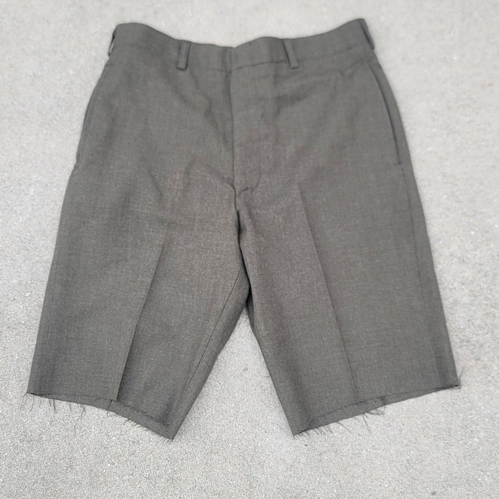 The Unbranded Brand Vtg US Military 100% Cutoff Pants Trousers Shorts Size US 31 - 1 Thumbnail