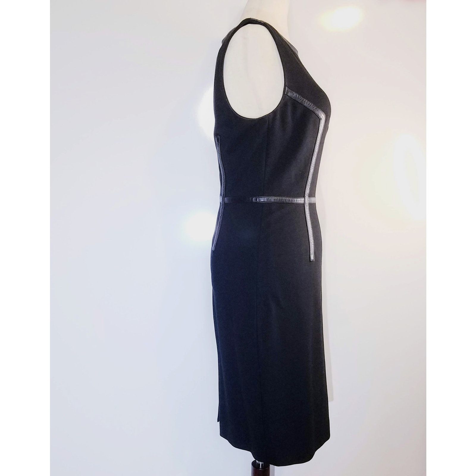 Trina Turk Trina Turk Katherine Midi Knit Sheath Dress sz 2 black Size XS / US 0-2 / IT 36-38 - 2 Thumbnail