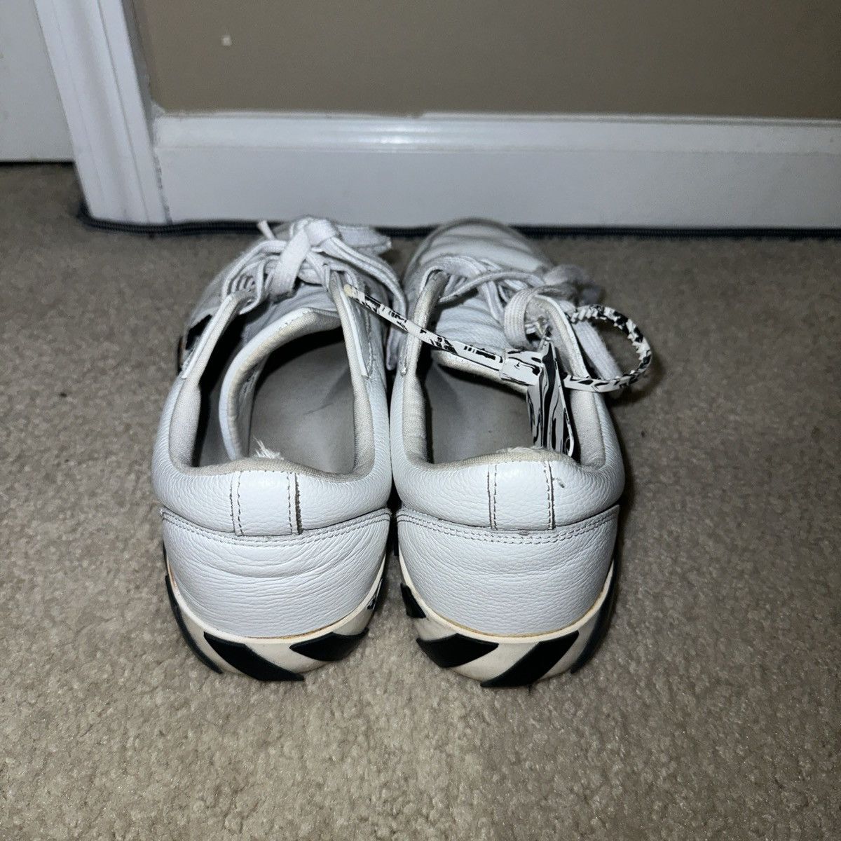 Off-White Off-White Vulcanized Low Black and White Sneakers Size US 10 / EU 43 - 6 Thumbnail