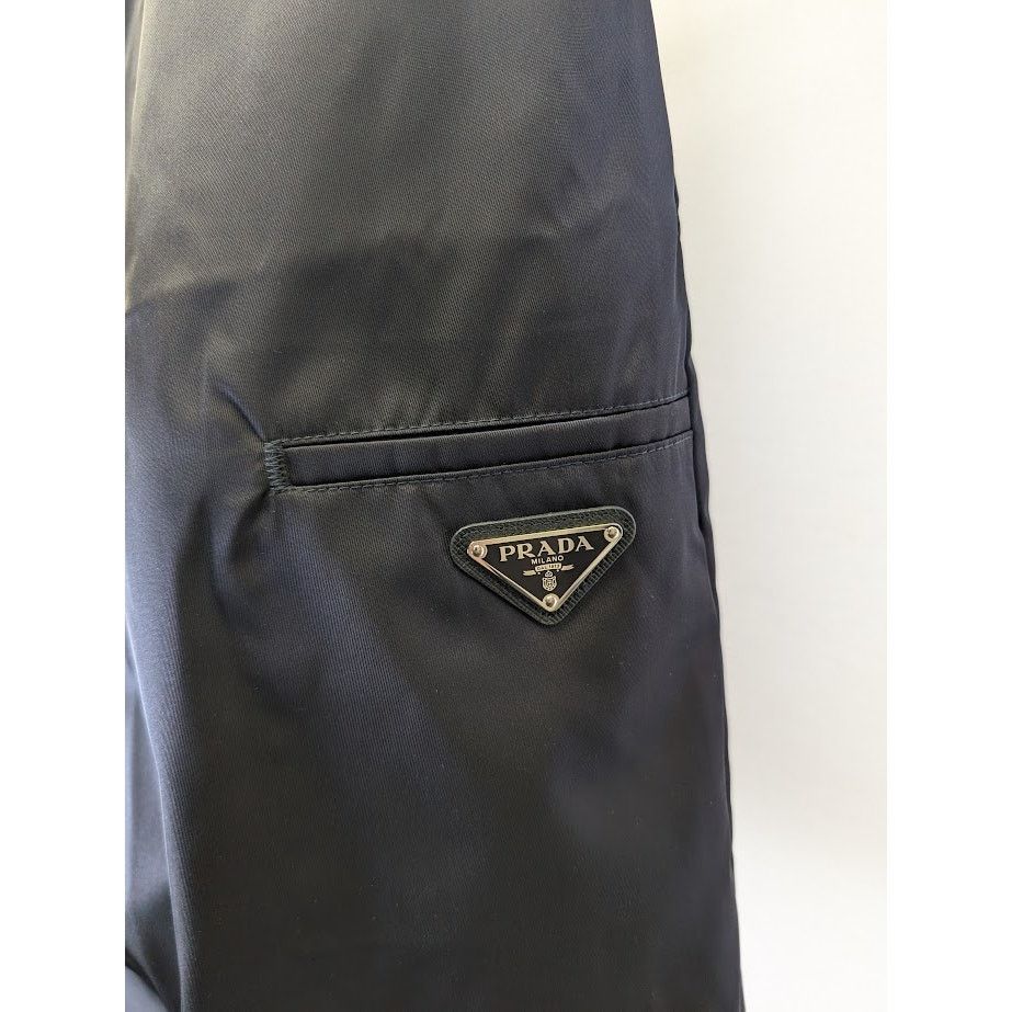 Prada o1rshd1 Short in Blue Size US 32 / EU 48 - 2 Thumbnail