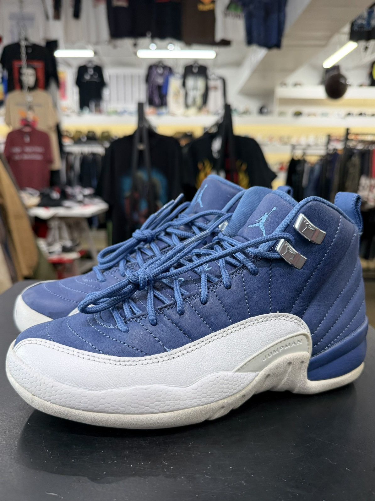 Jordan Brand Air Jordan 12 Indigo Size 5Y (2020) Size US 5 / EU 37 - 1 Thumbnail