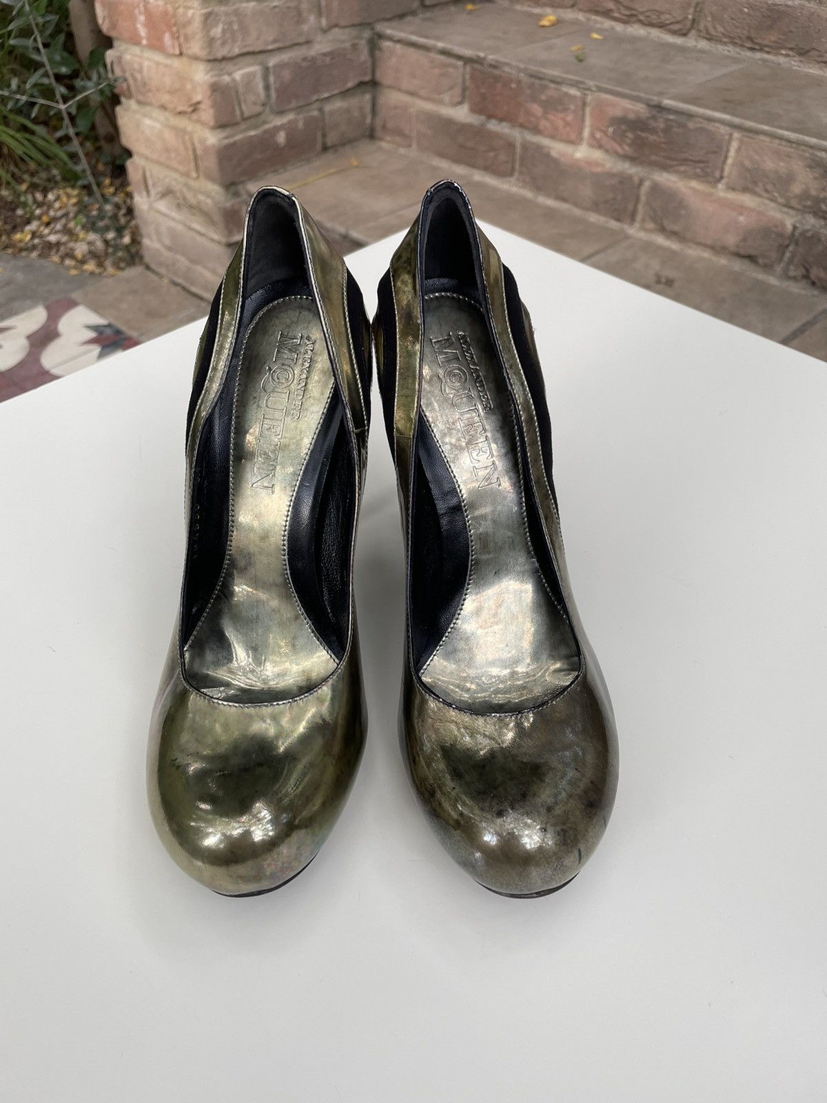 Alexander McQueen Ultra rare iconic runway Alexander McQueen heels Size US 7.5 / IT 37.5 - 6 Thumbnail