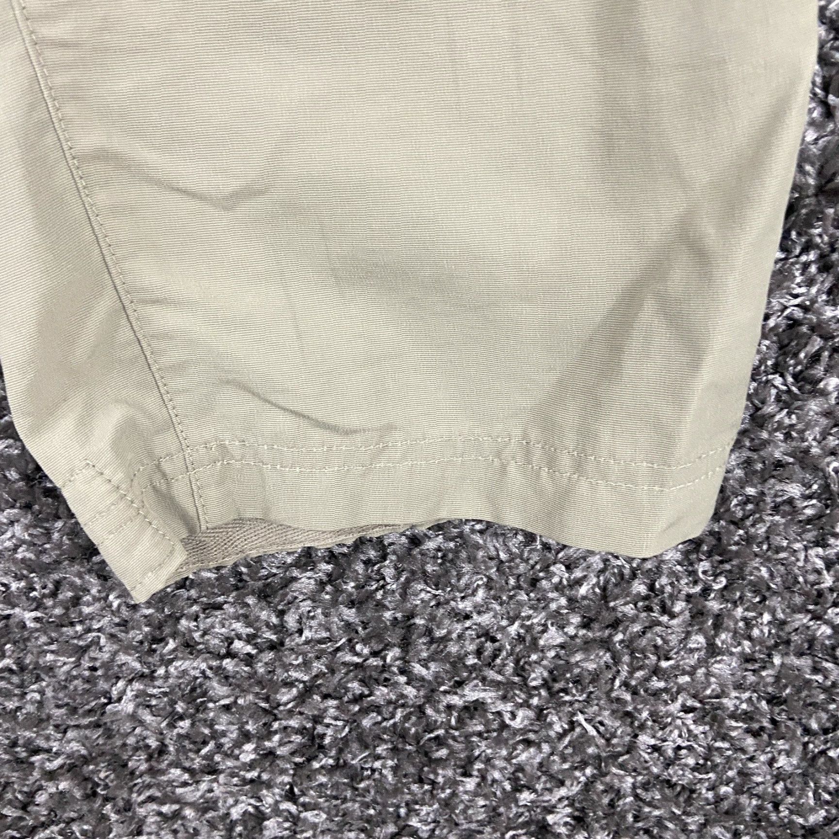 Vintage REI Pants Chino Mens 32x29 Beige Regular Inseam 29 Outdoor Outdoor Pants with Small Imperfections Size US 32 / EU 48 - 2 Thumbnail