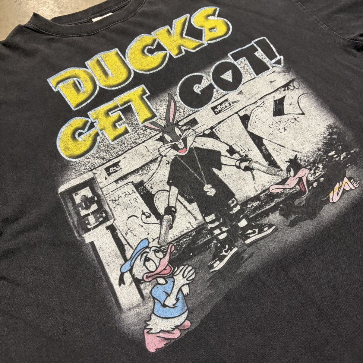 Vintage Vintage Bugs Bunny Looney Tunes Parody T shirt Duck Get Got Size US XXL / EU 58 / 5 - 5 Thumbnail