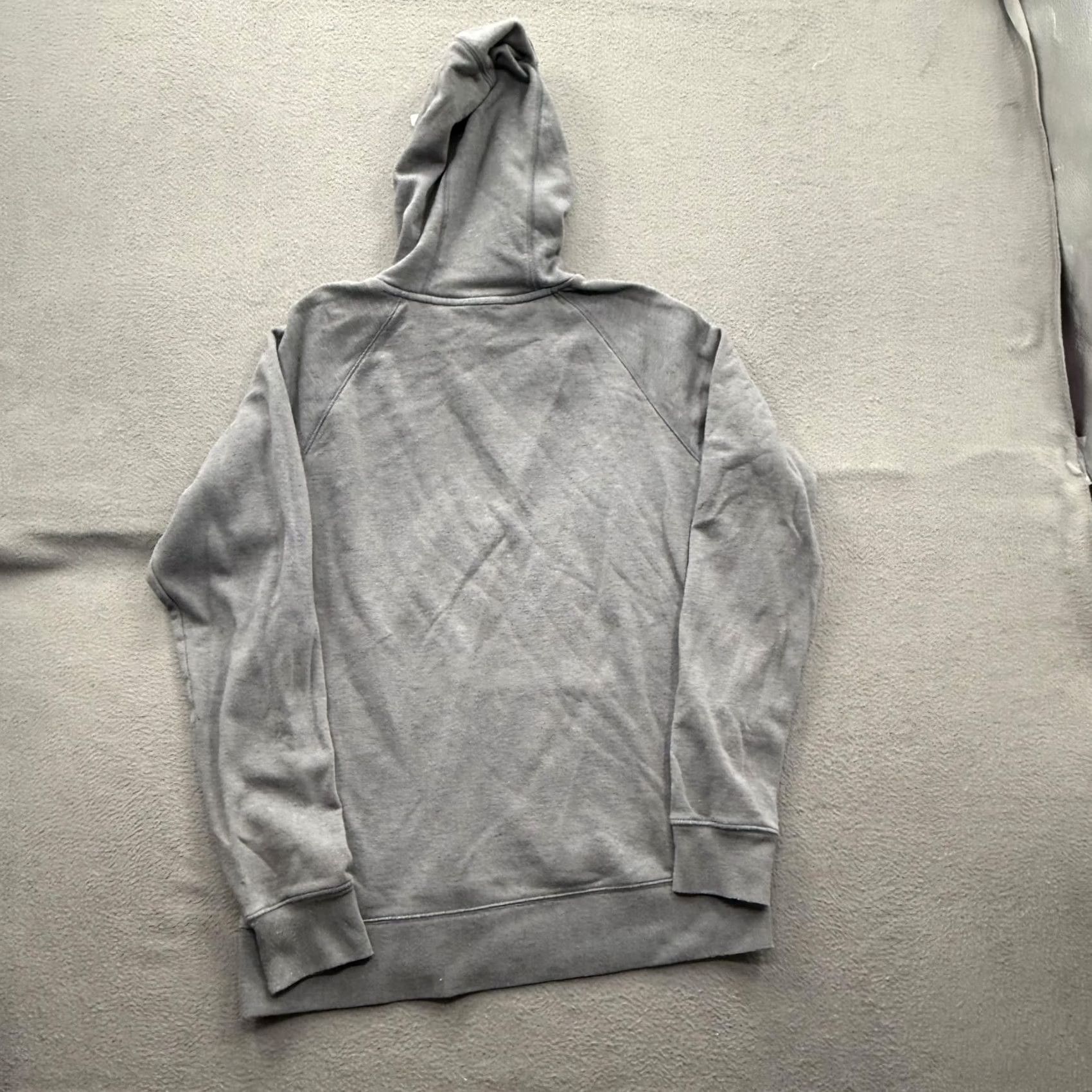 The North Face The North Face Hoodie Womens L Gray Logo Pullover Kangaroo Pocket Fleece Raglan Sleeves Wool? Size L / US 10 / IT 46 - 2 Thumbnail