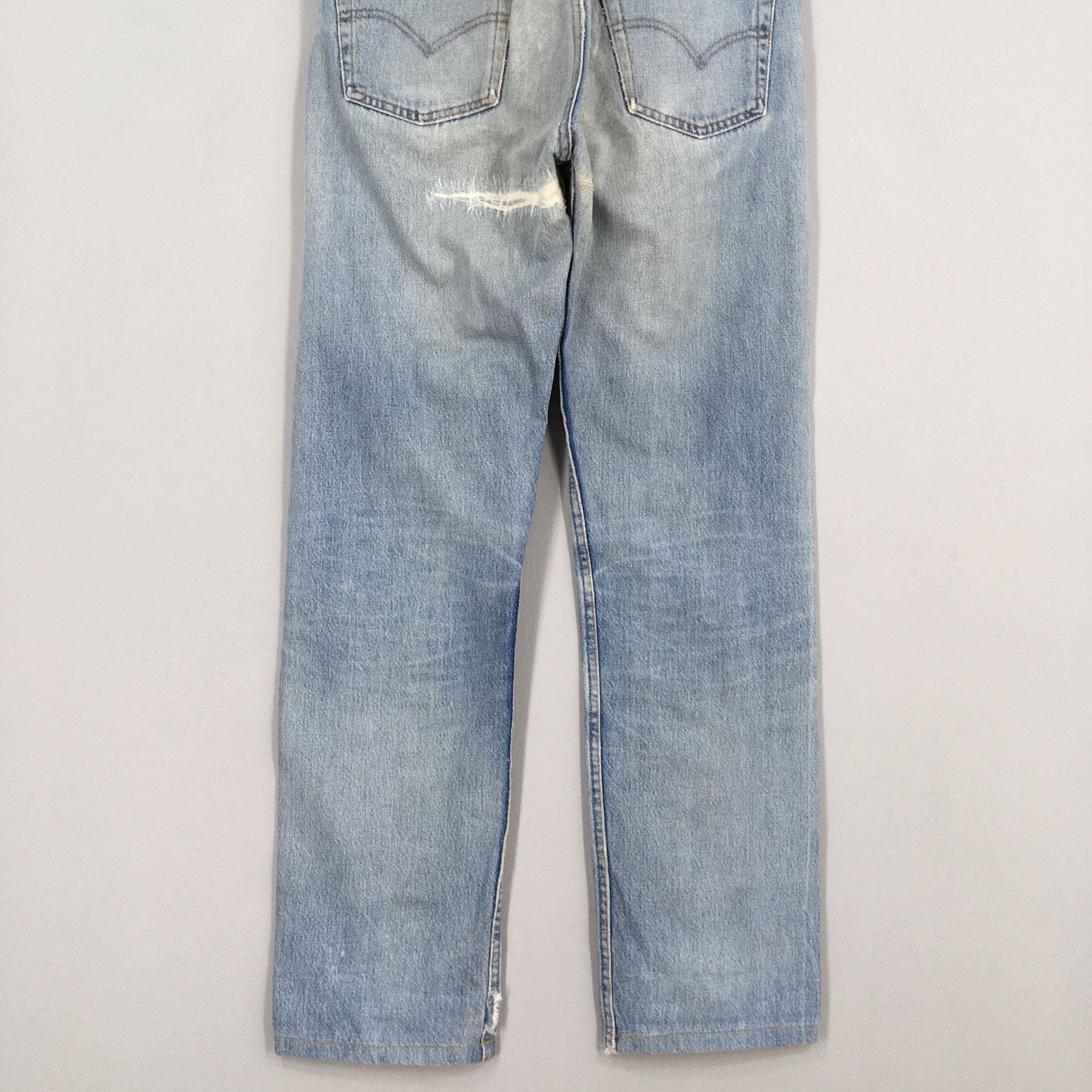 Levi's Size 31x33 Vintage 90s Levi's 501 Faded Blue Jeans S654 Size US 31 - 10 Thumbnail
