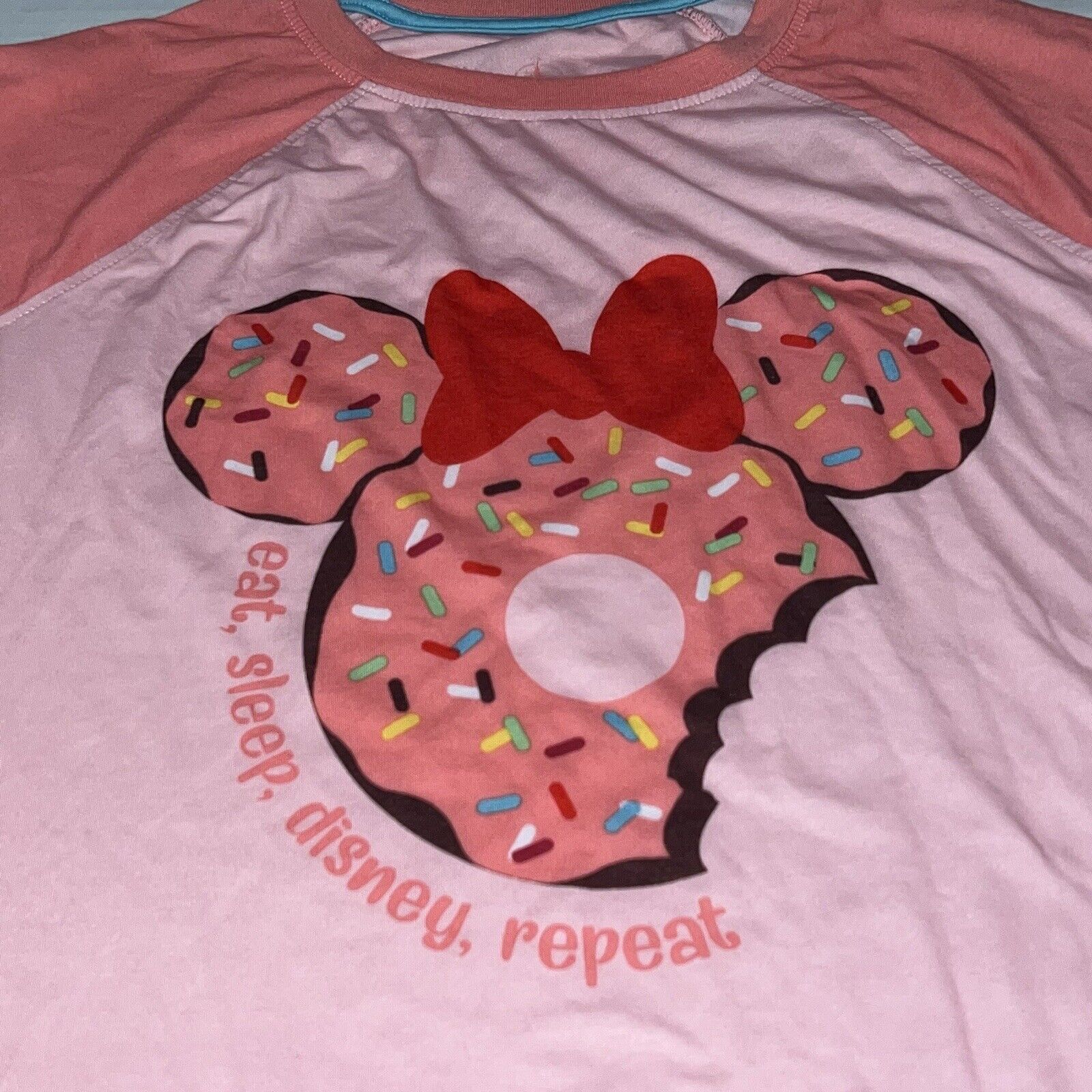 Disney Disney Sweater Womens Medium M Pink Minnie Mouse Donut Size M / US 6-8 / IT 42-44 - 2 Thumbnail