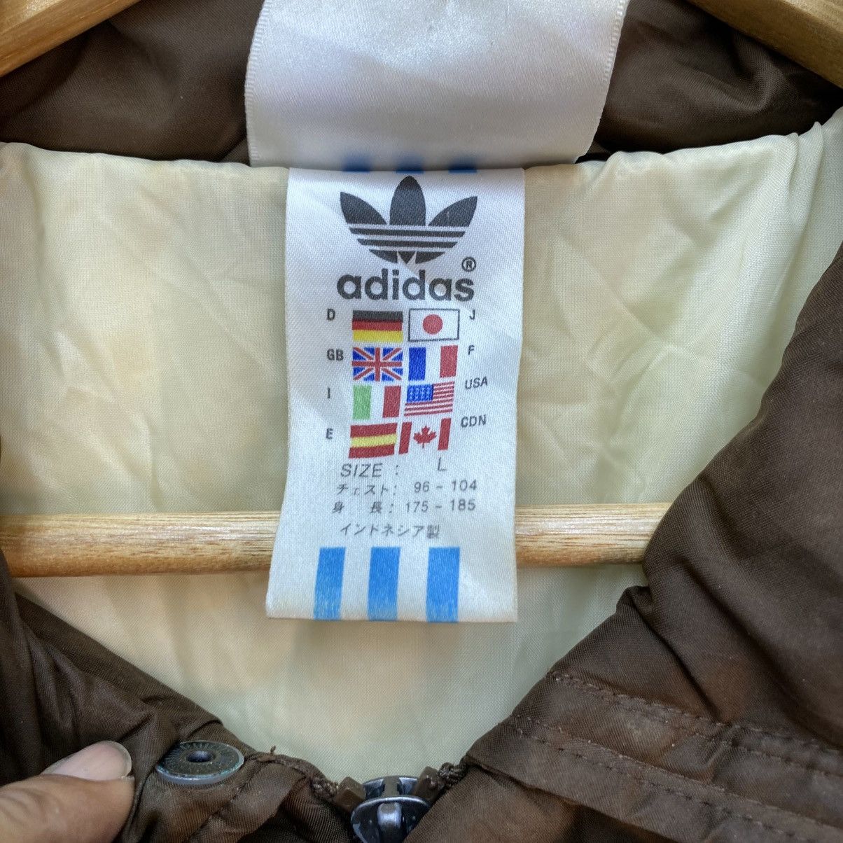 Adidas 🫶 vintage Adidas quilted brown puffer jacket three stripes Size US M / EU 48-50 / 2 - 4 Thumbnail