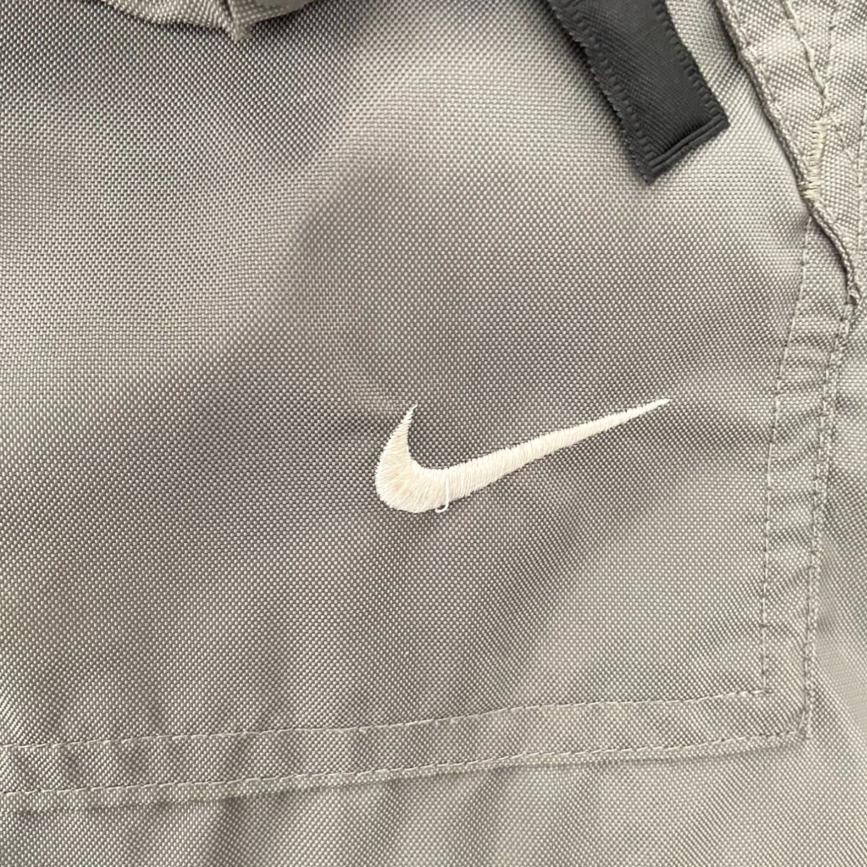 Nike VINTAGE Nike Jacket Adult 2XL Gray Full Zip Fleece Lined Mini Logo Coat Mens XXL Size US XXL / EU 58 / 5 - 6 Thumbnail