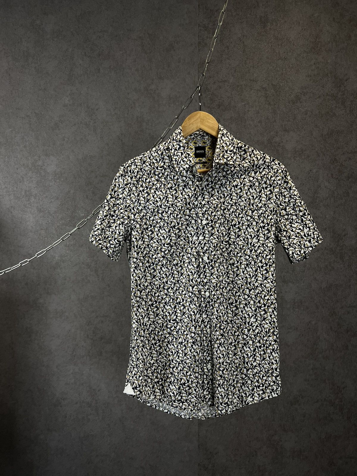 Hugo Boss Hugo Boss crazy designer Hawaiian shirt Size US S / EU 44-46 / 1 - 1 Thumbnail