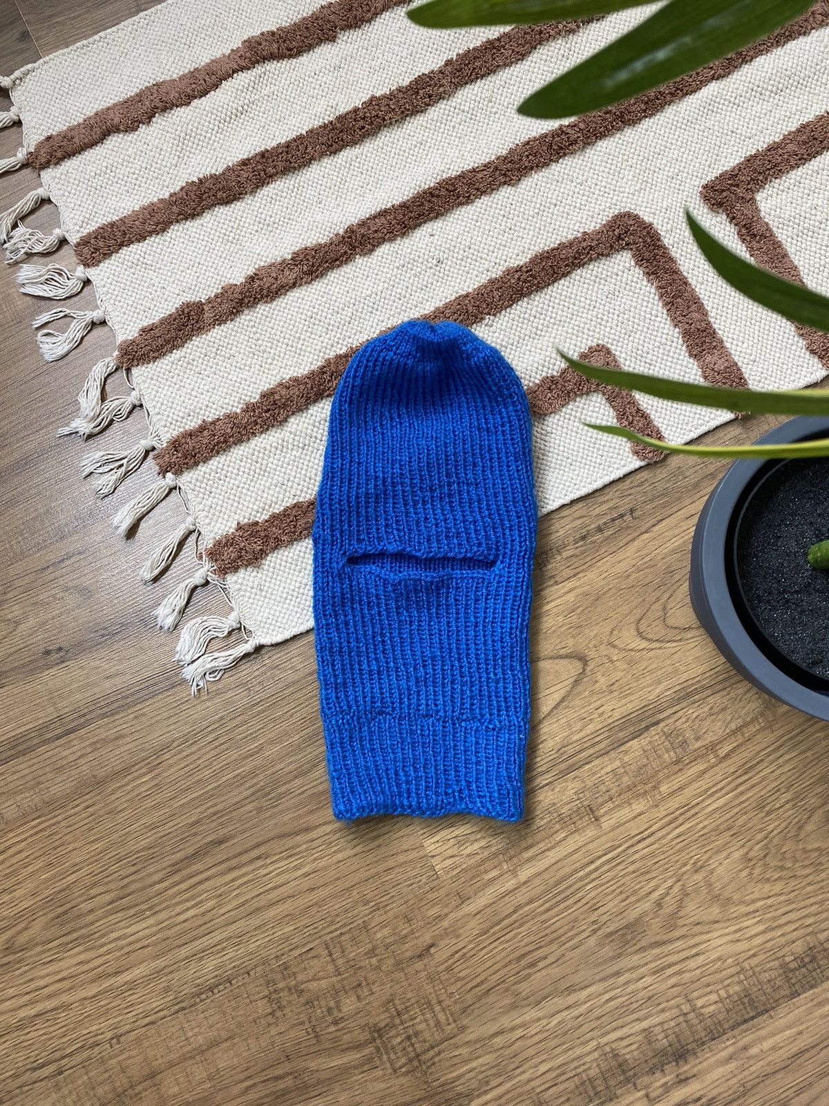 Vintage HAND KNITTED VINTAGE MASK BALACLAVA 1990s Size ONE SIZE - 1 Thumbnail