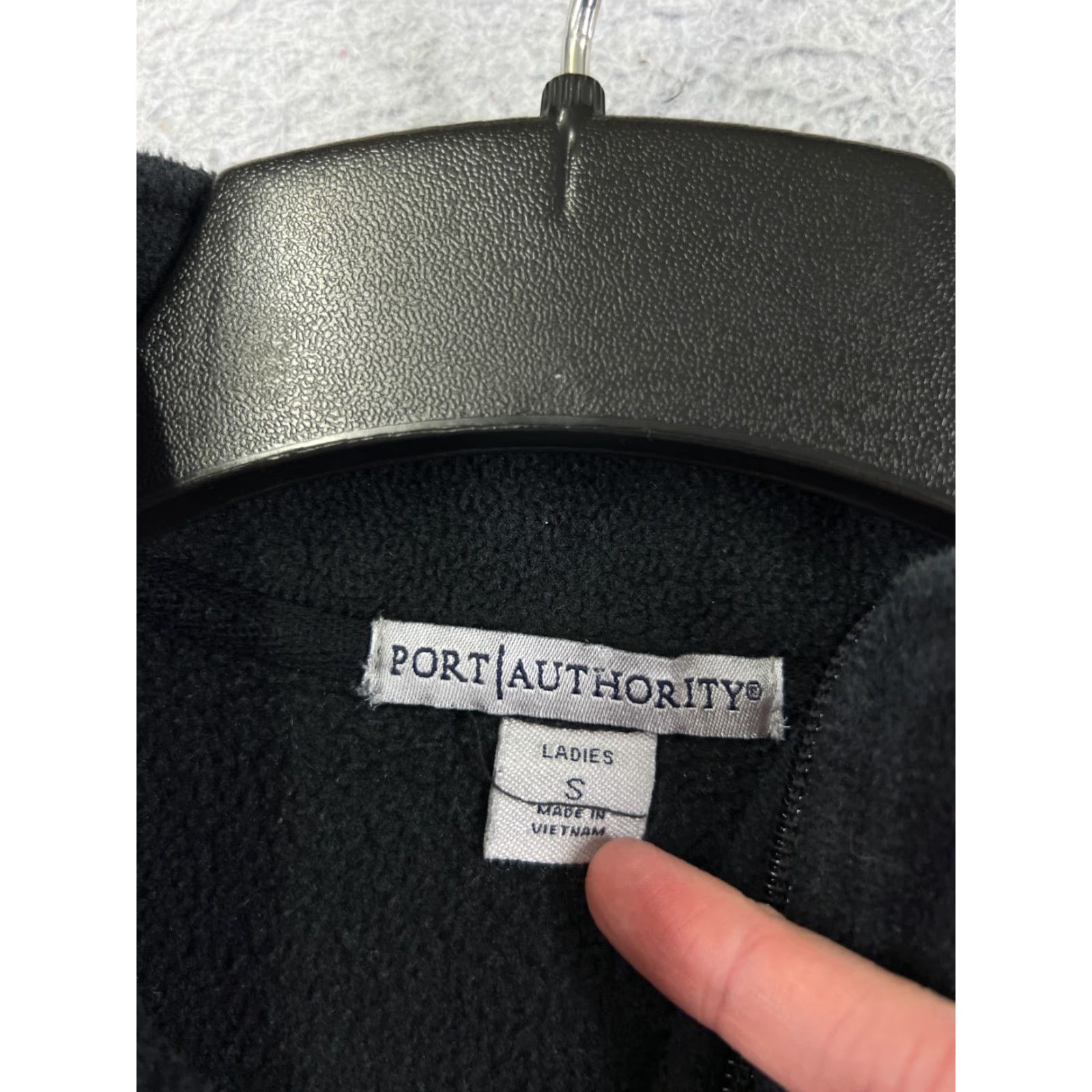 Port Authority Port Authority Vest Womens Small Black Full Zip Polyester Fleece Pockets Size S / US 4 / IT 40 - 3 Thumbnail