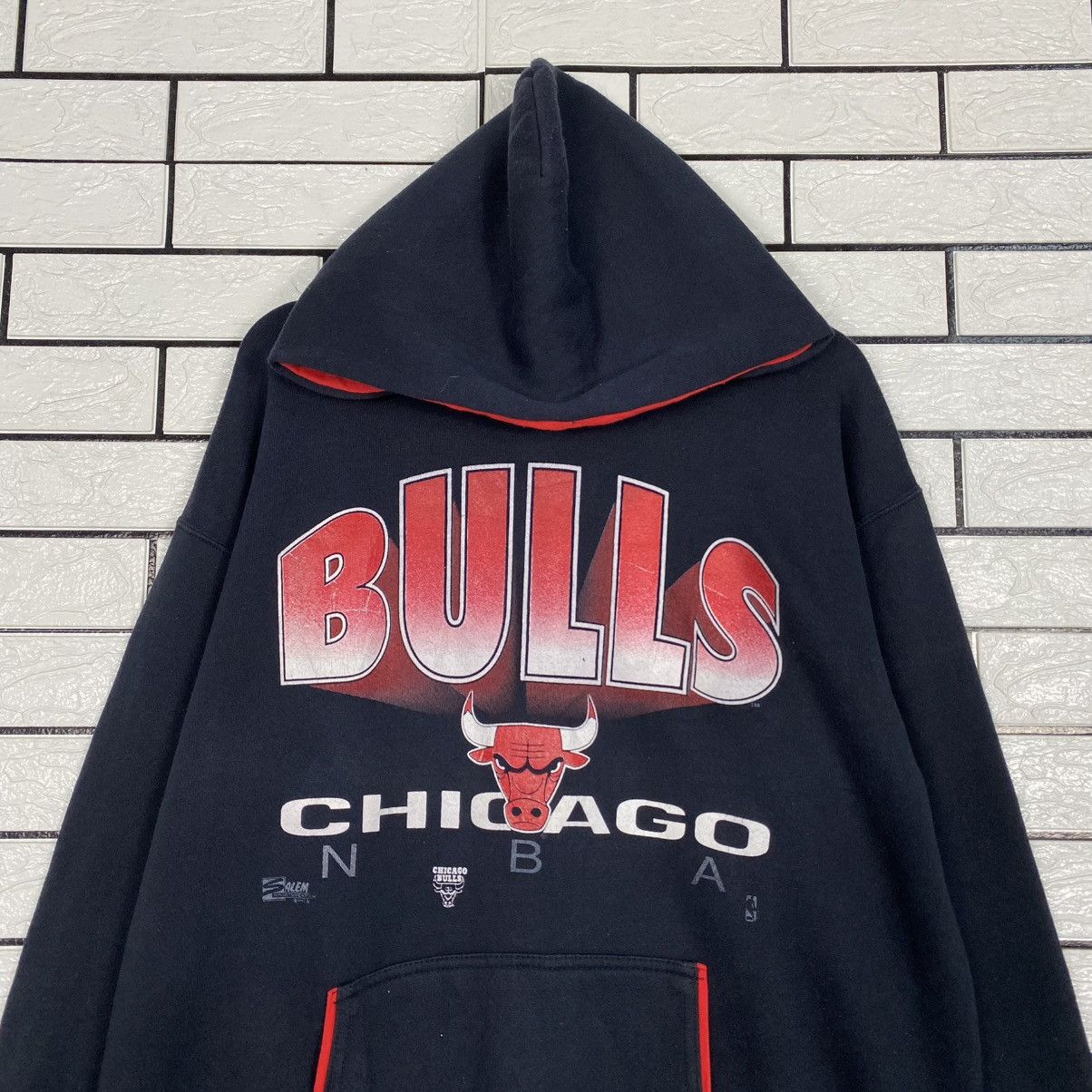 NBA 🔥VINTAGE HOODIE FRONT ROW SALEM SPORTSWEAR NBA CHICAGO BULLS Size US XL / EU 56 / 4 - 3 Thumbnail
