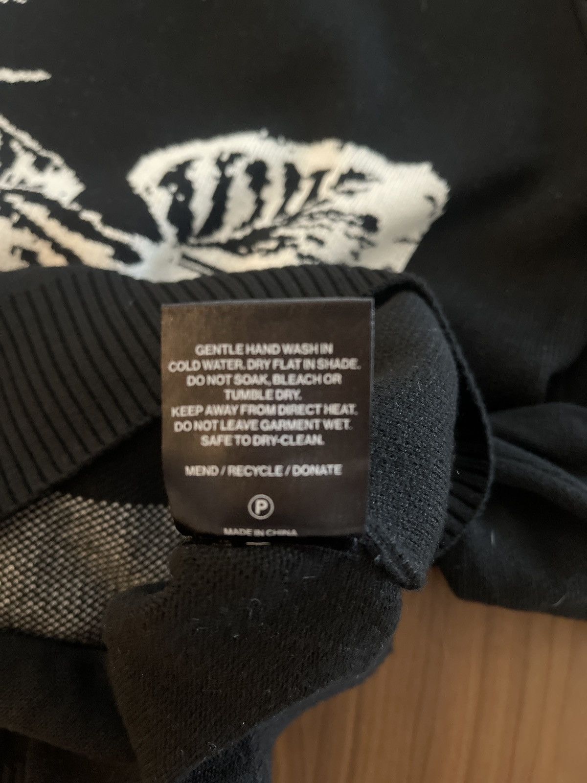 Stolen Girlfriends Club Stolen Girlfriends Club rose sweater Size US XXL / EU 58 / 5 - 4 Thumbnail