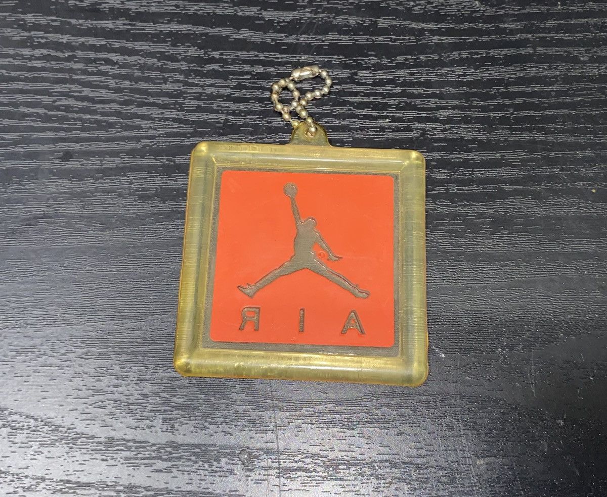 Jordan Brand × Nike × Vintage Vintage 2000s Nike air Jordan sneaker shoe hang tag keychain Size ONE SIZE - 3 Thumbnail