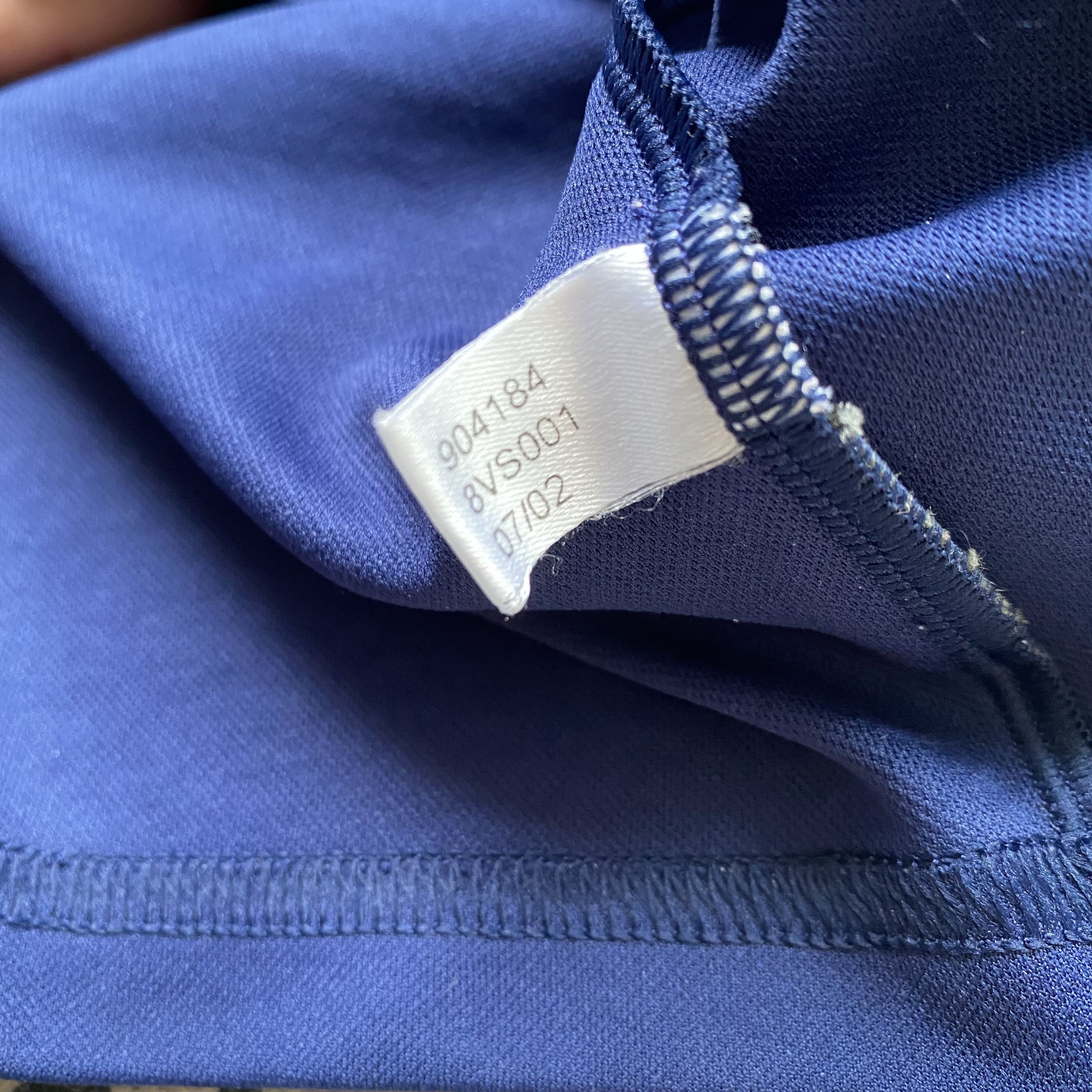 Adidas Vintage 90s Adidas tee Center logo jersey Drill Shox Tn Vibe Size US L / EU 52-54 / 3 - 8 Thumbnail