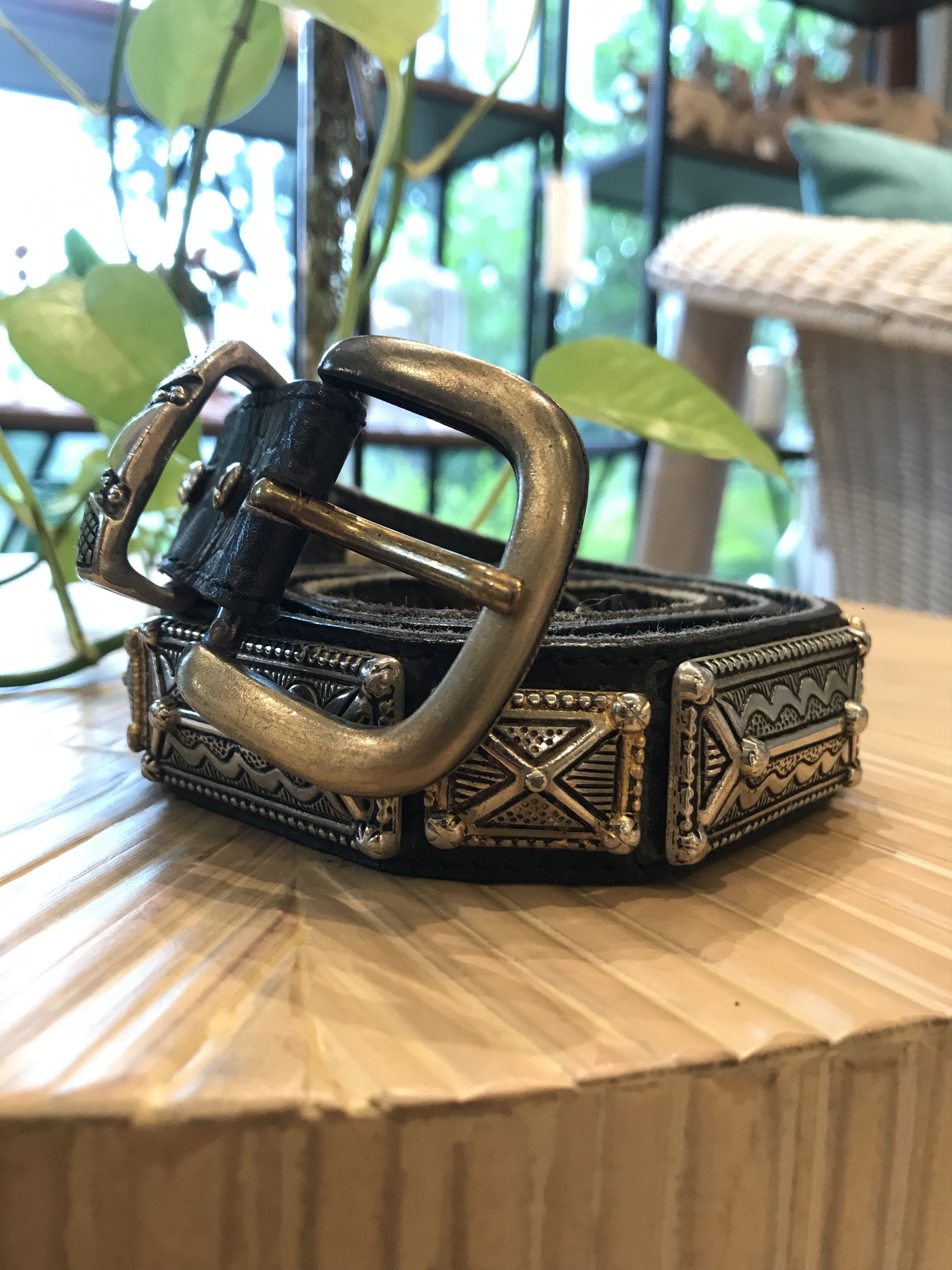 Vintage 🔥 Rare 🔥 Vintage EA Belts Studed Chrome Size ONE SIZE - 4 Thumbnail