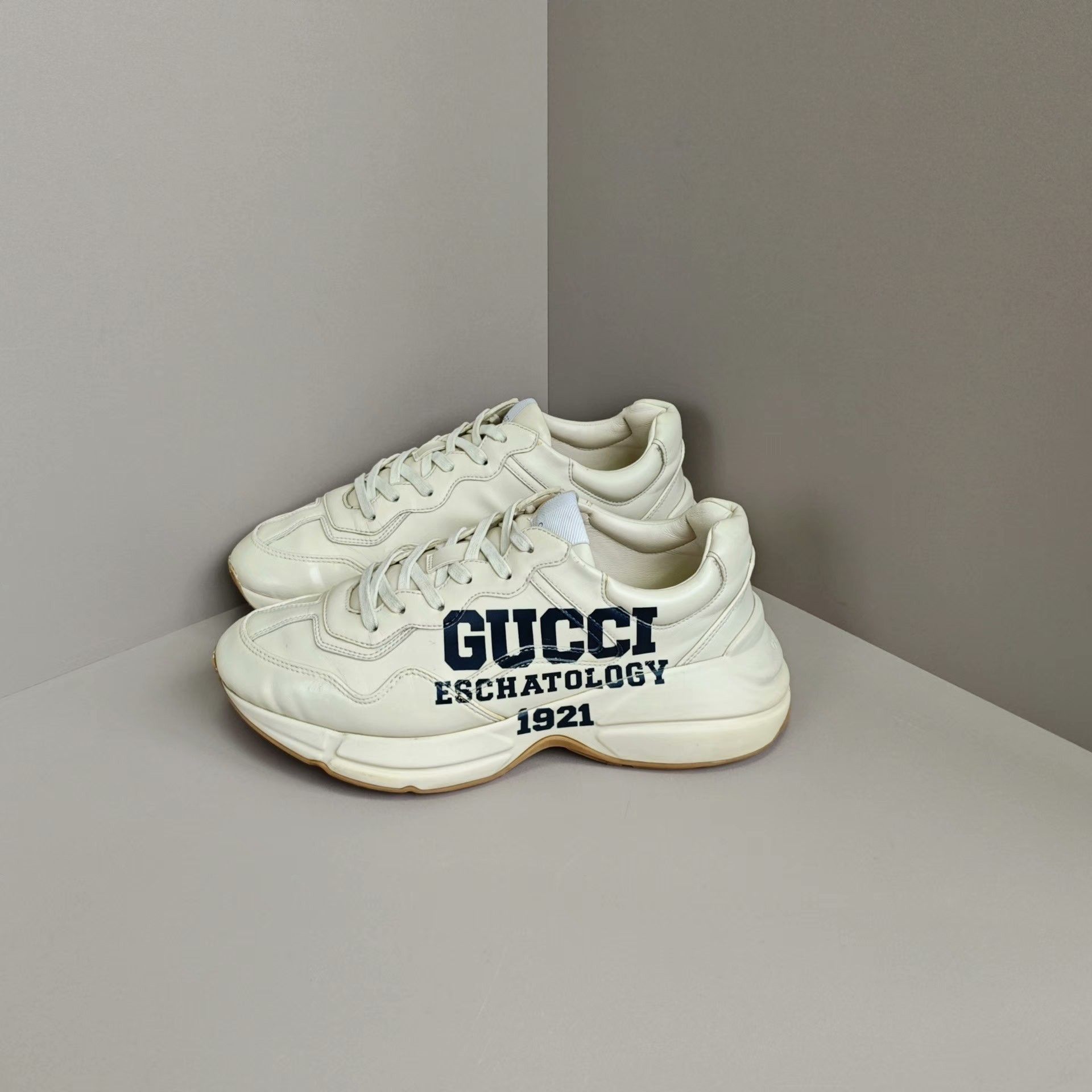 Gucci Gucci Lowtop Sneakers 7 Men Size US 7 / EU 40 - 1 Thumbnail