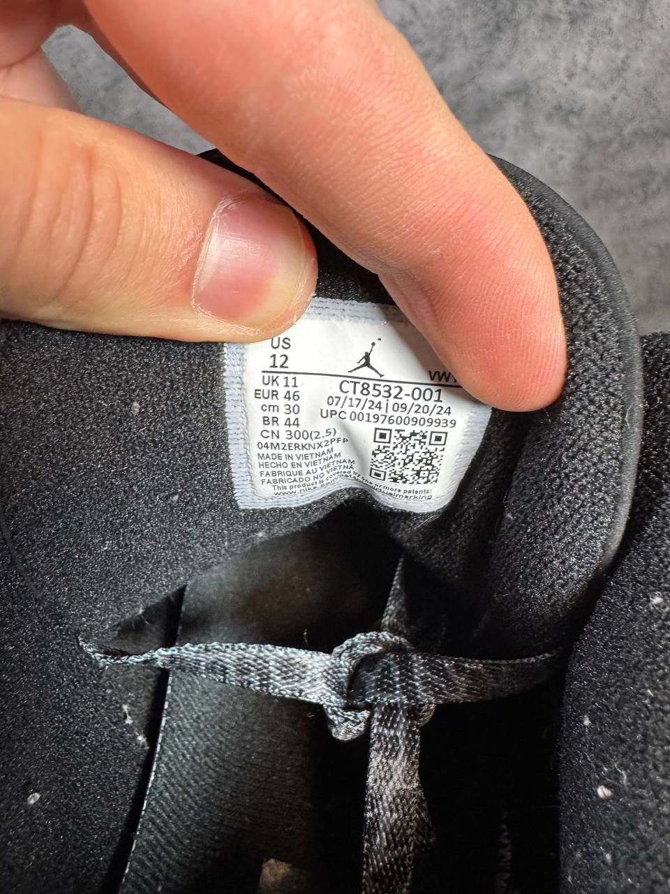 Jordan Brand Size 12 | Jordan 3 Black CatNo Box | Pre-Owned Size US 12 / EU 45 - 5 Thumbnail