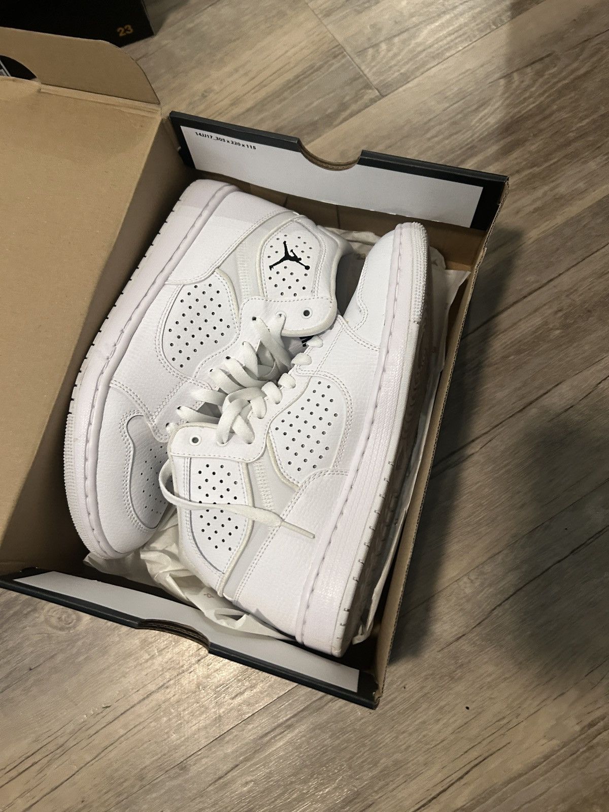 Jordan Brand Jordan access Size US 8 / EU 41 - 2 Thumbnail