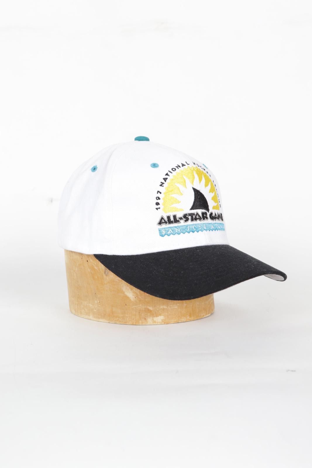 Starter 97' Starter NHL All-Star Game San Jose Arena Snap Back Size ONE SIZE - 1 Thumbnail